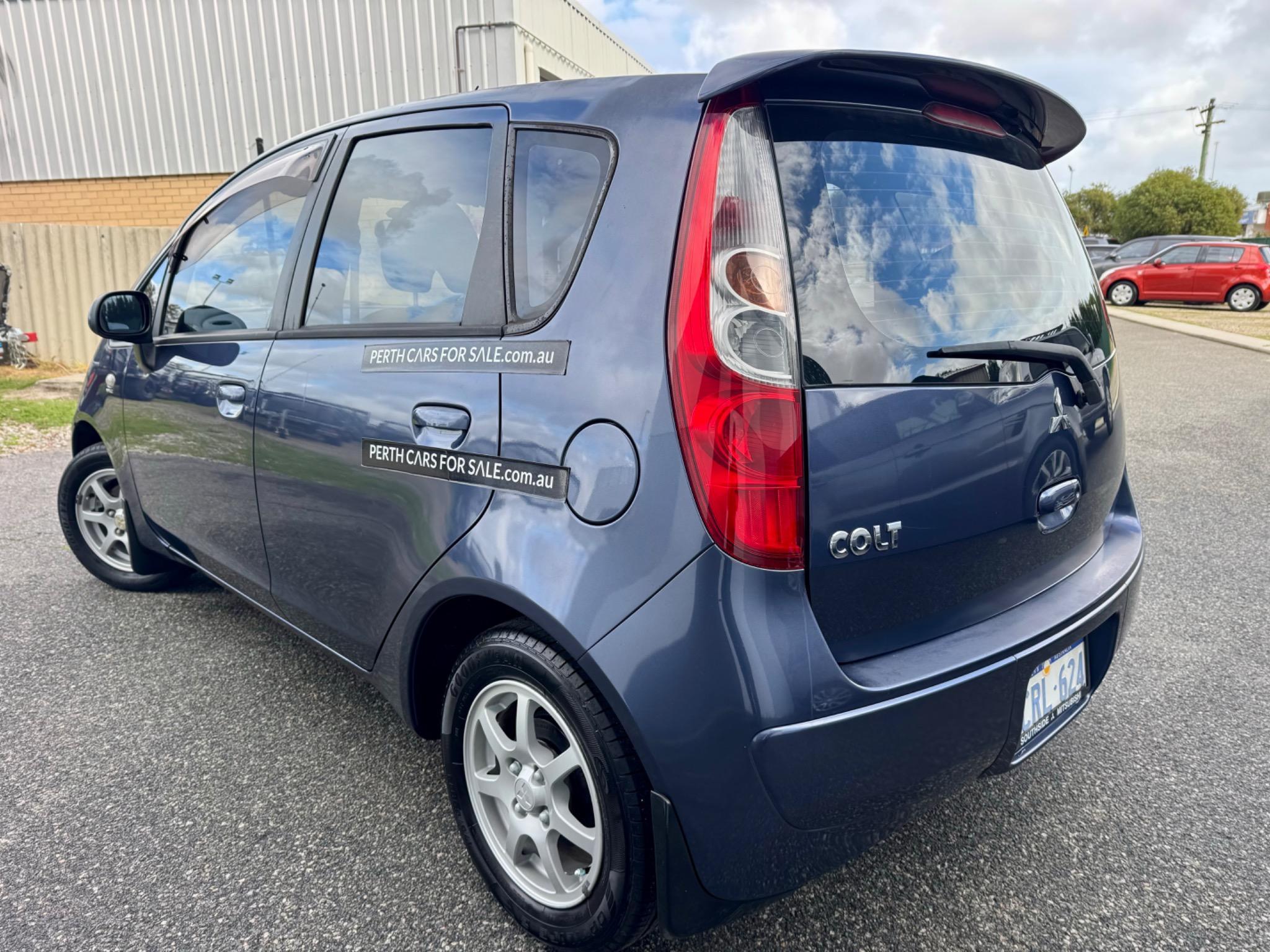 MITSUBISHI COLT