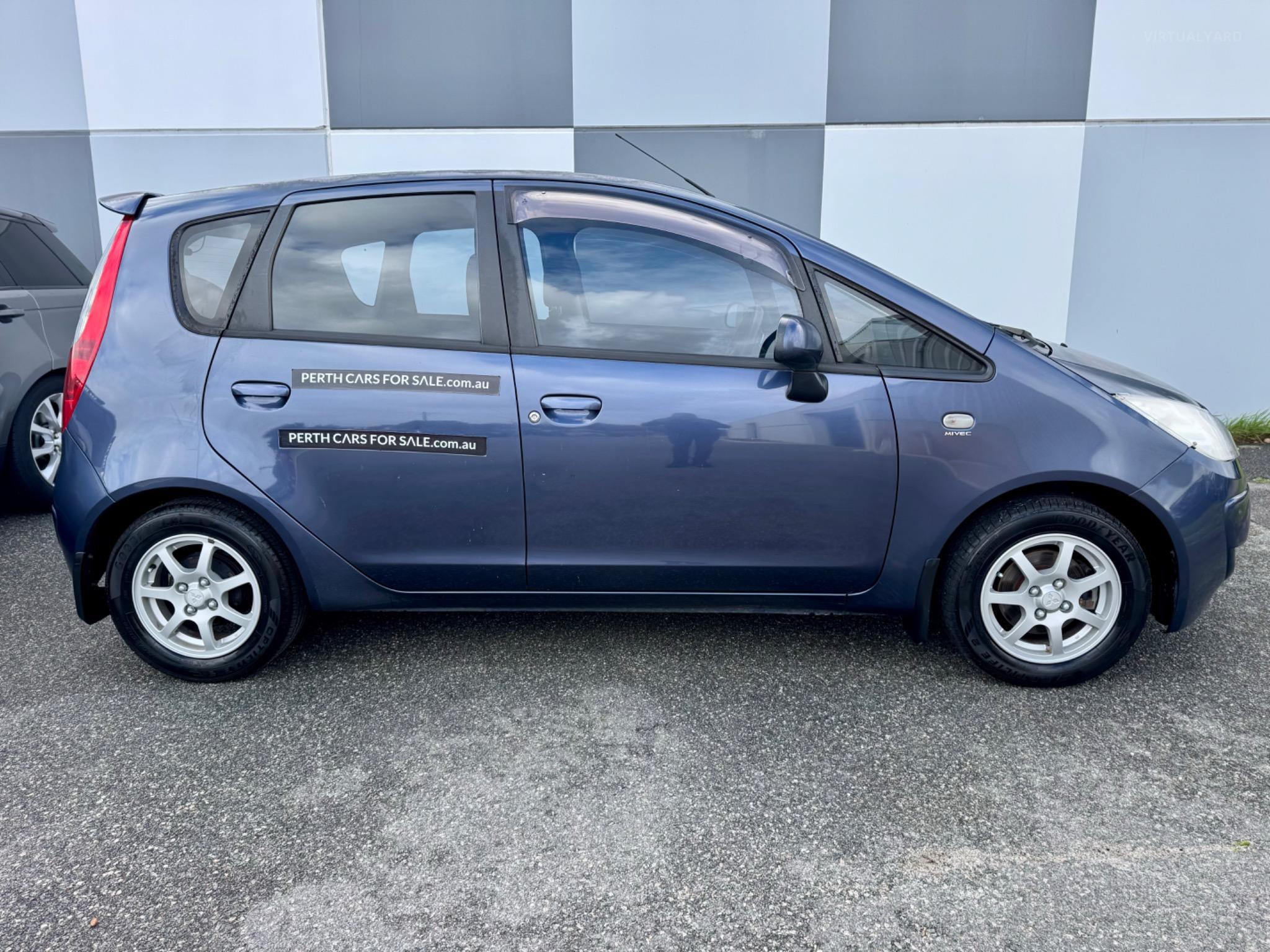 MITSUBISHI COLT