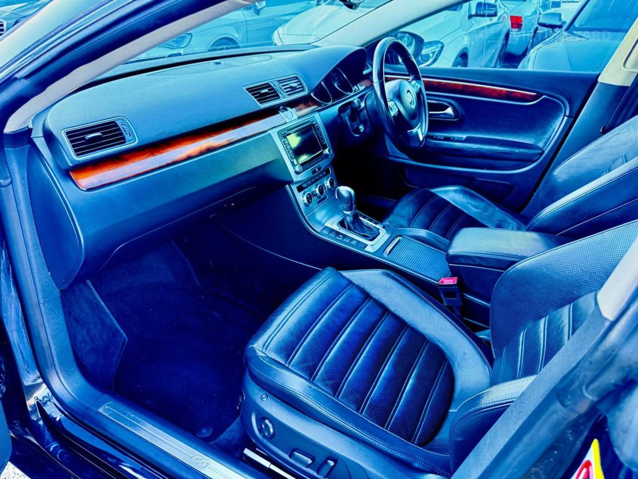 VOLKSWAGEN PASSAT CC