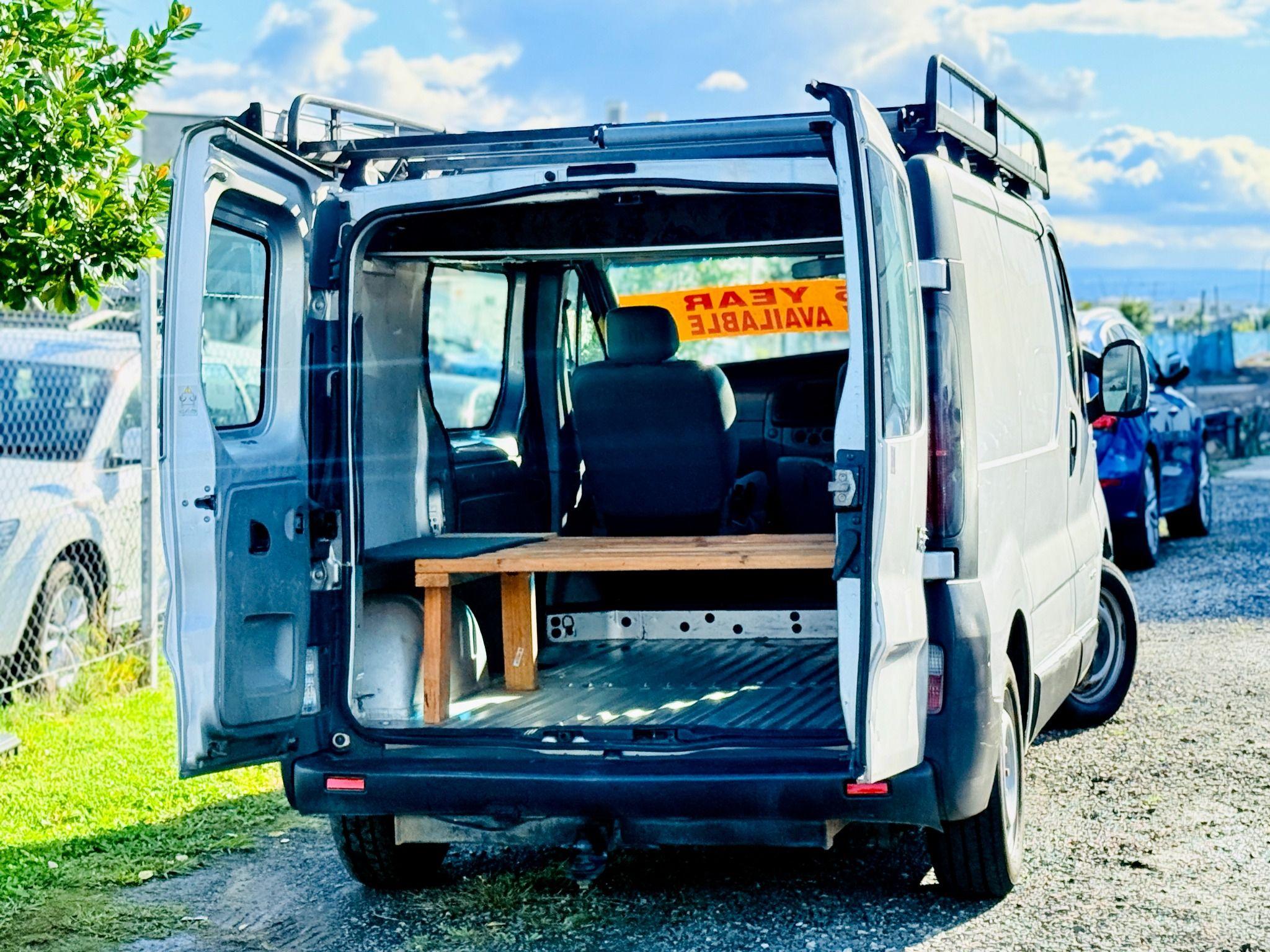 RENAULT TRAFIC