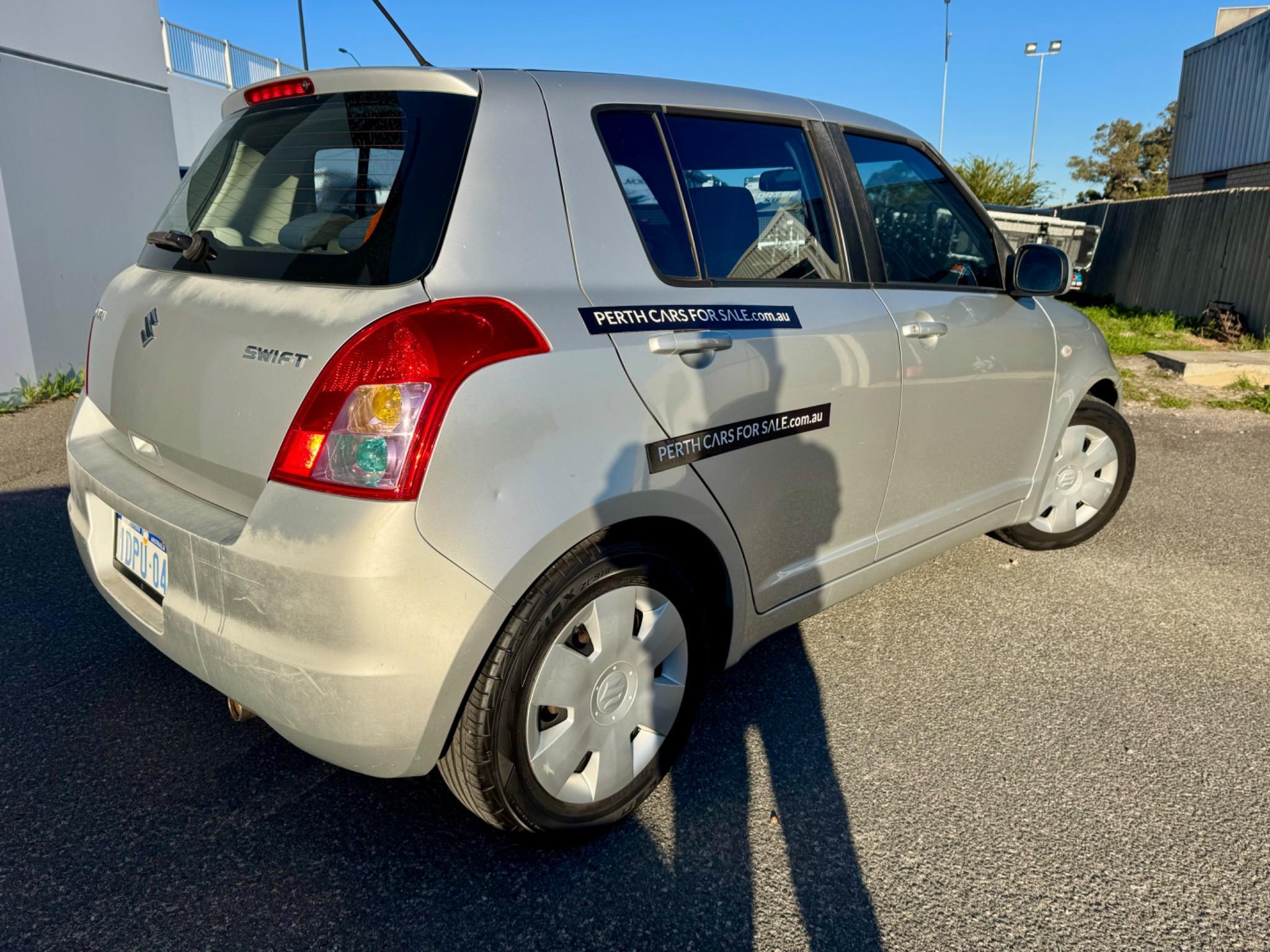 SUZUKI SWIFT
