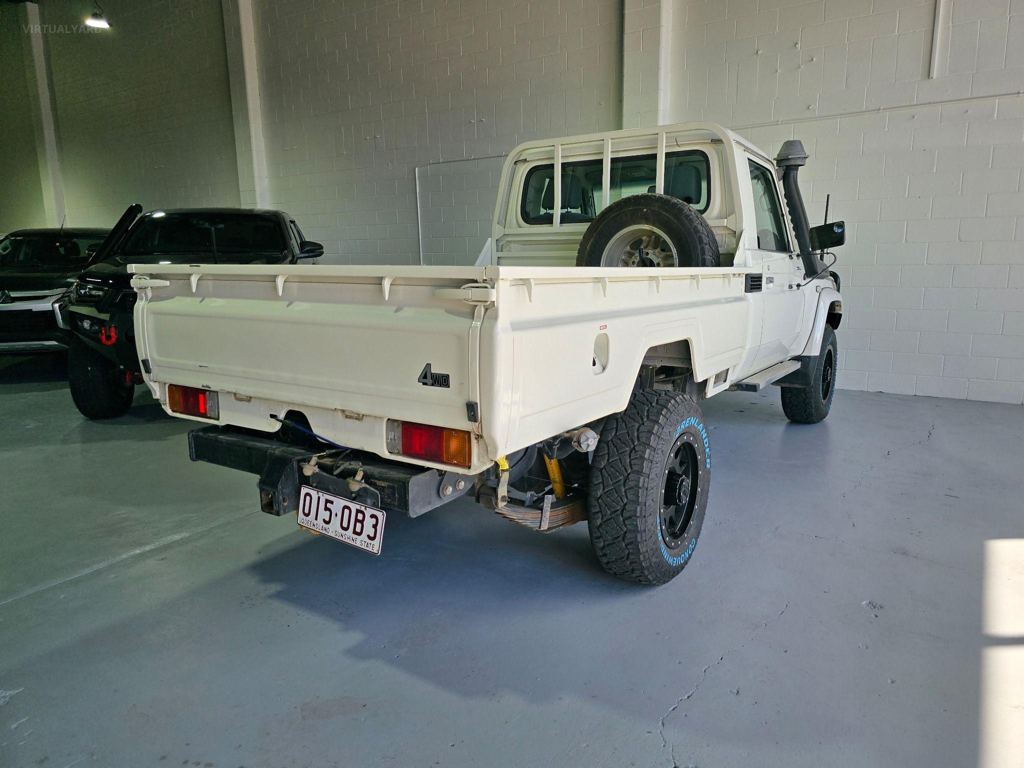 TOYOTA LANDCRUISER