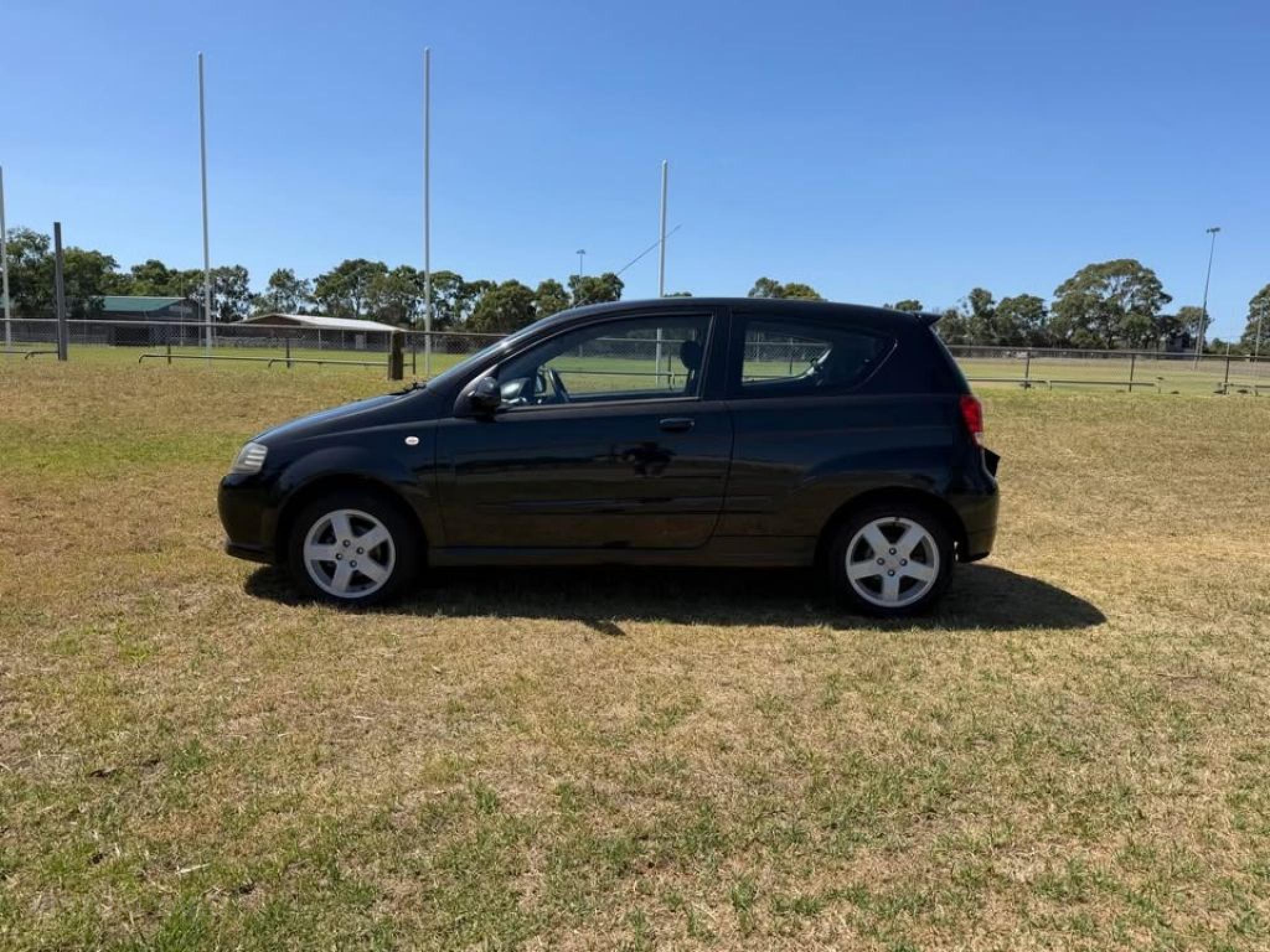 HOLDEN BARINA