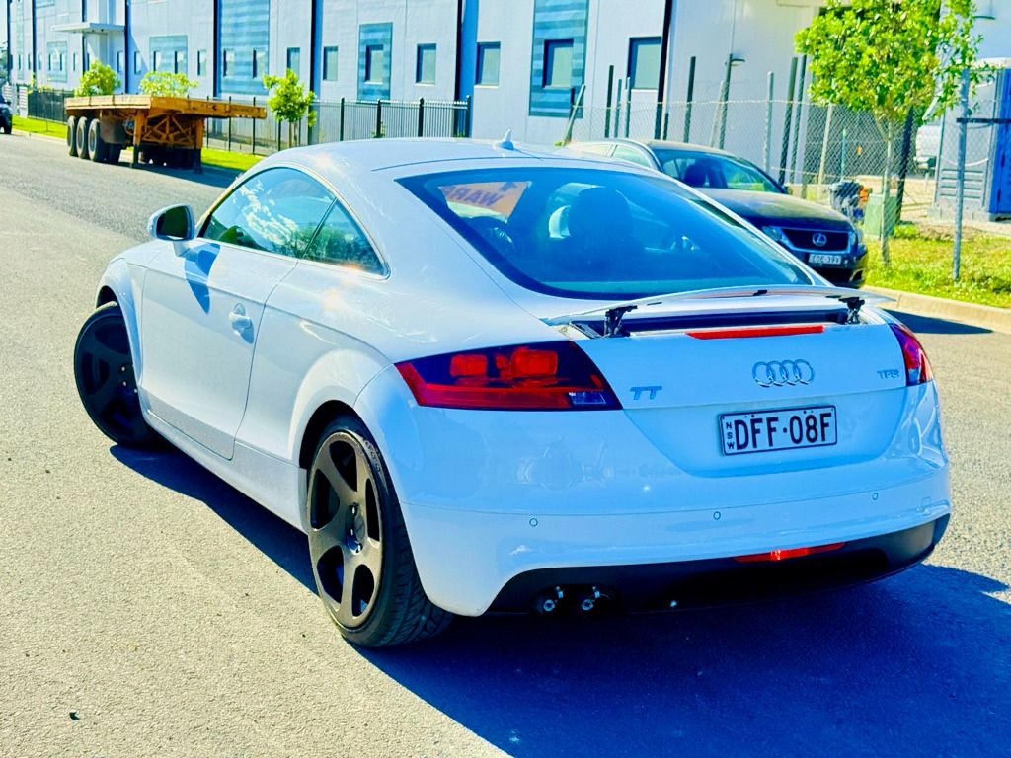 AUDI TT