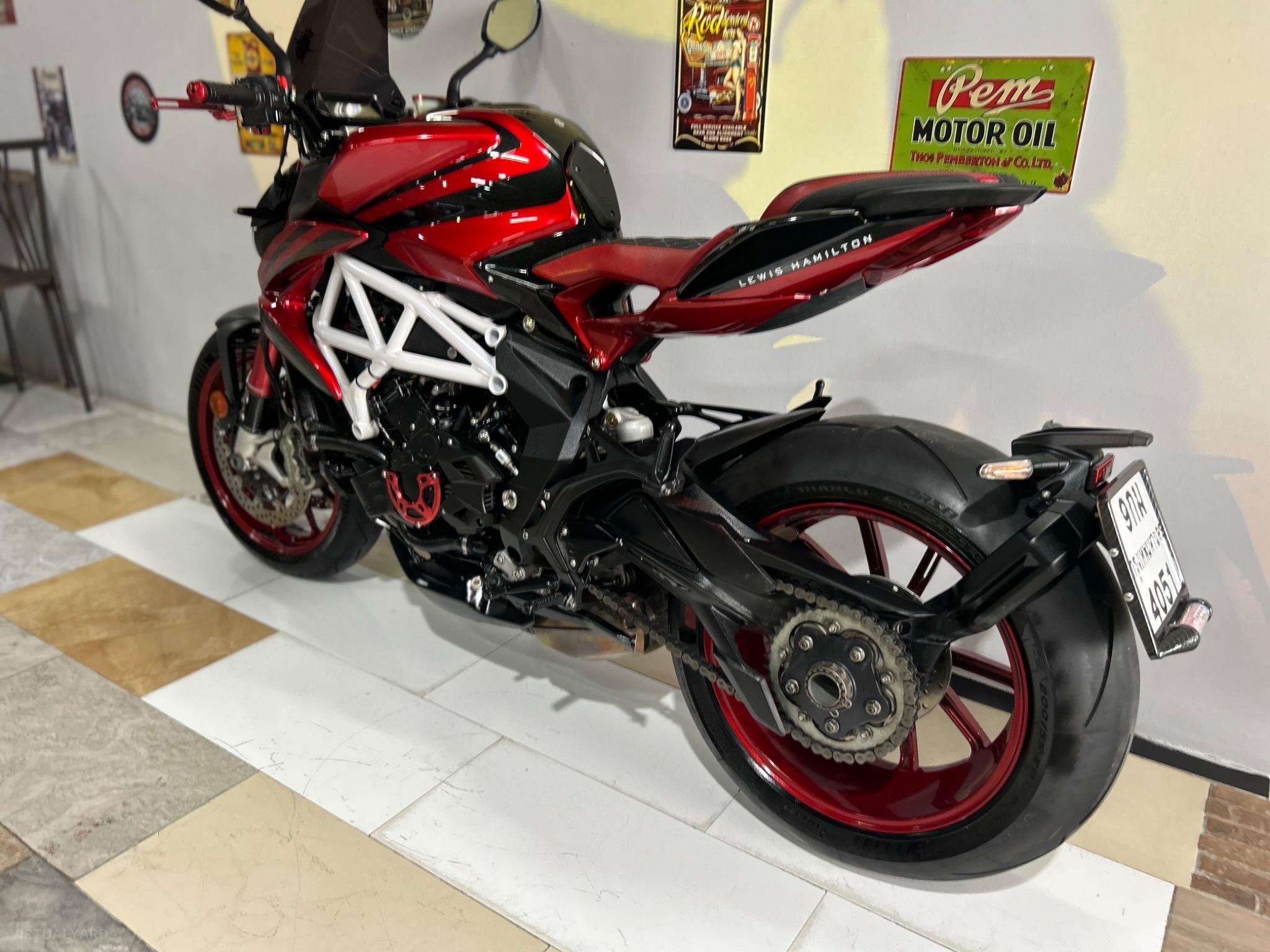 MV AUGUSTA MV Agusta Brutale 800 RR LH44