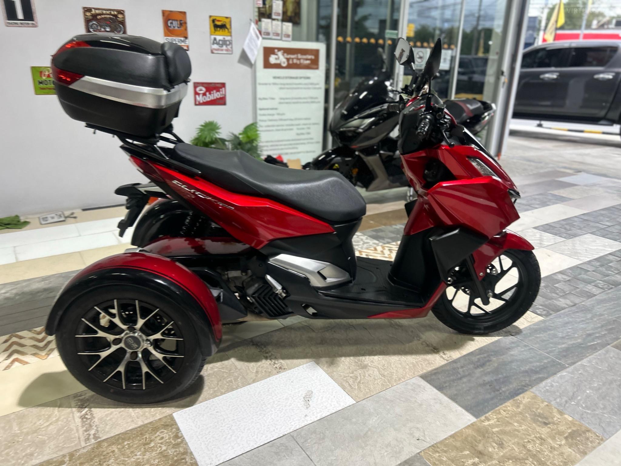 HONDA CLICK 160  TRIKE