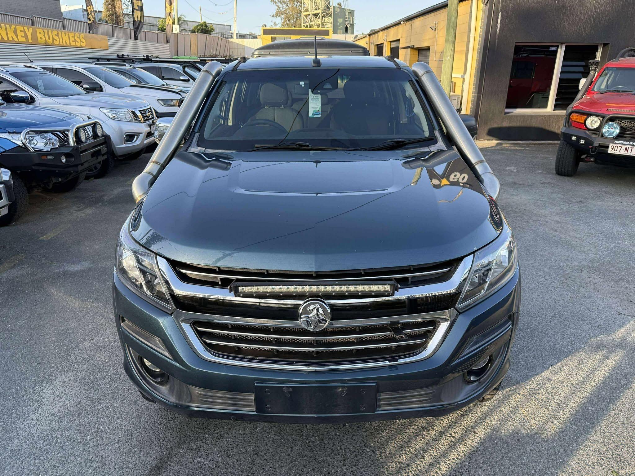 HOLDEN COLORADO