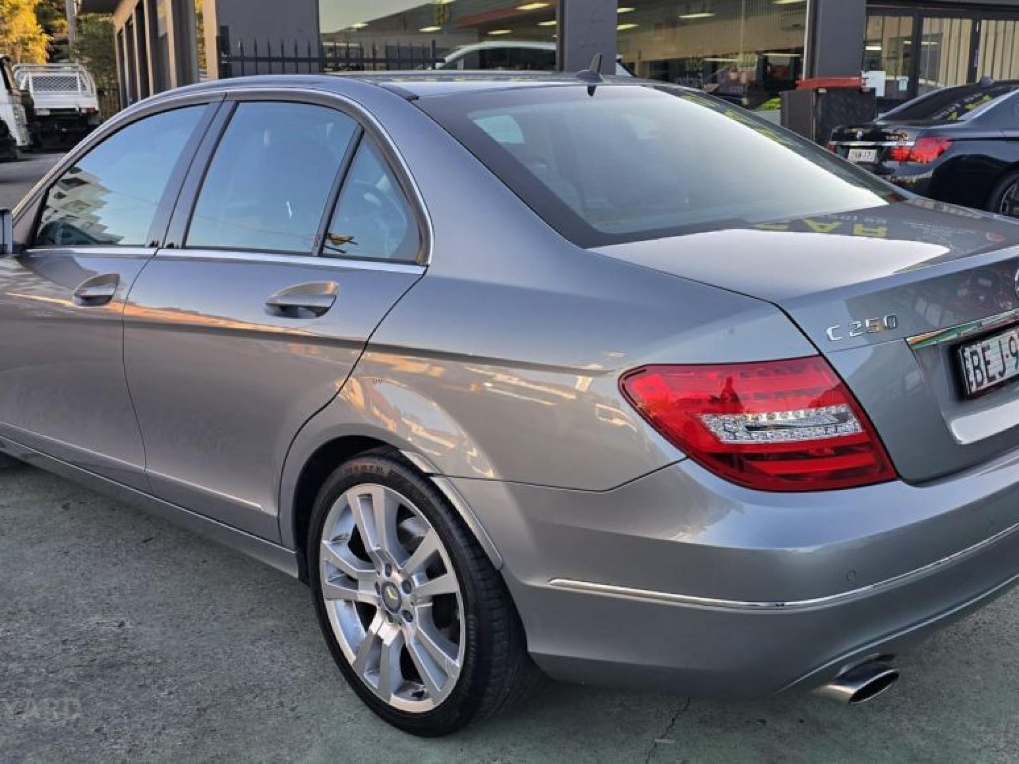 MERCEDES-BENZ C250
