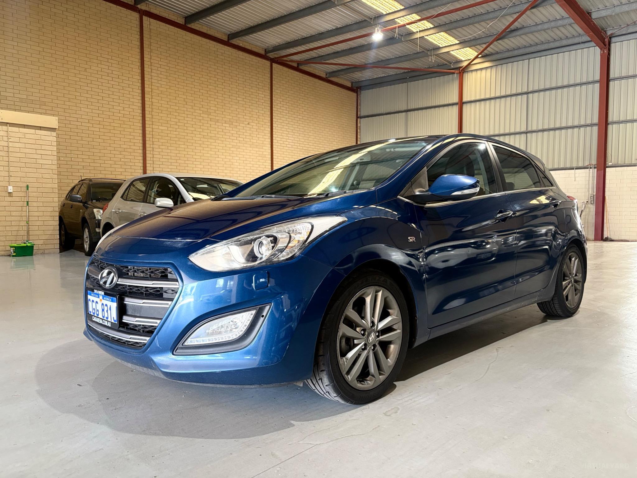 HYUNDAI i30