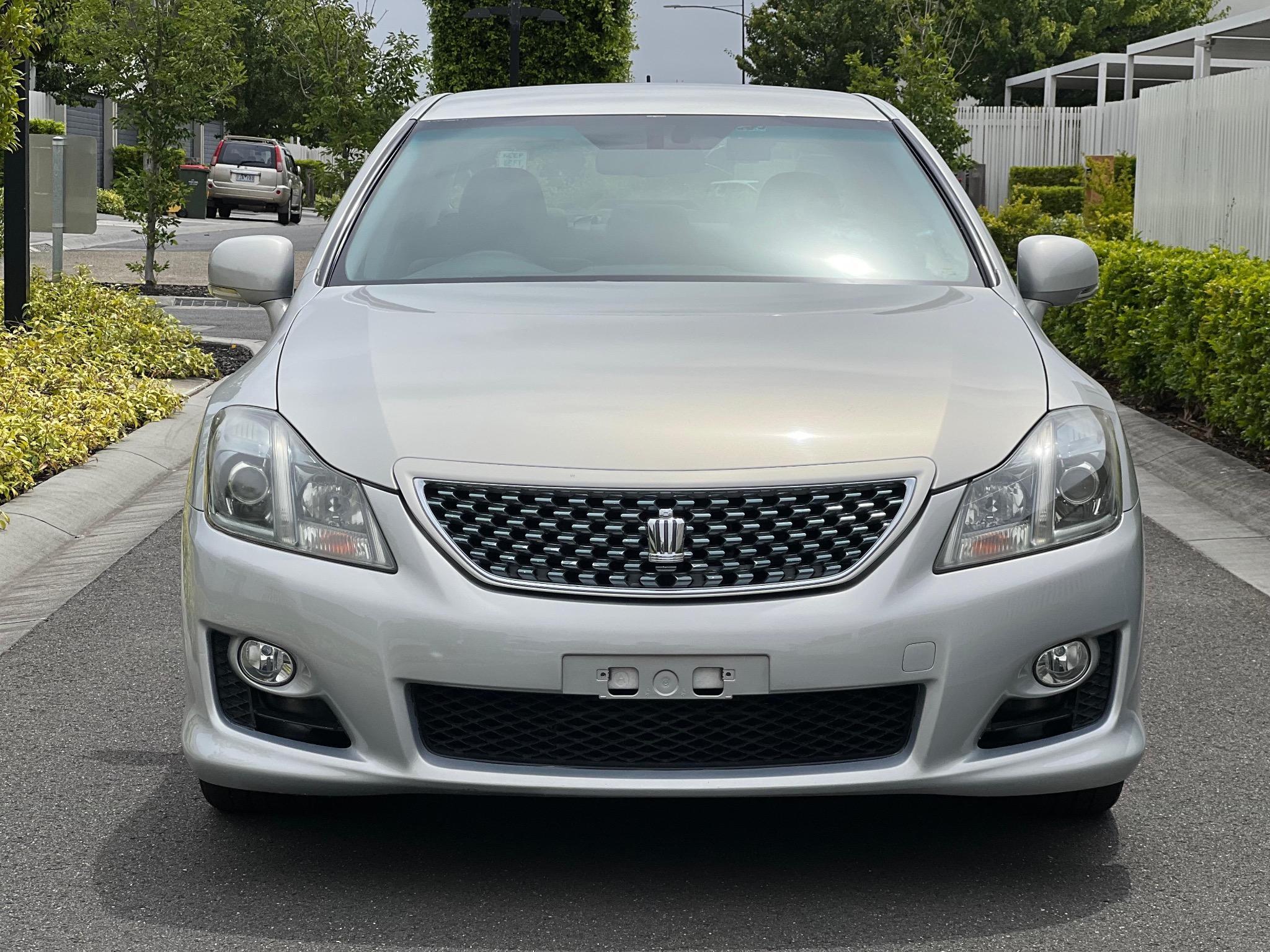 TOYOTA CROWN ATHLETE