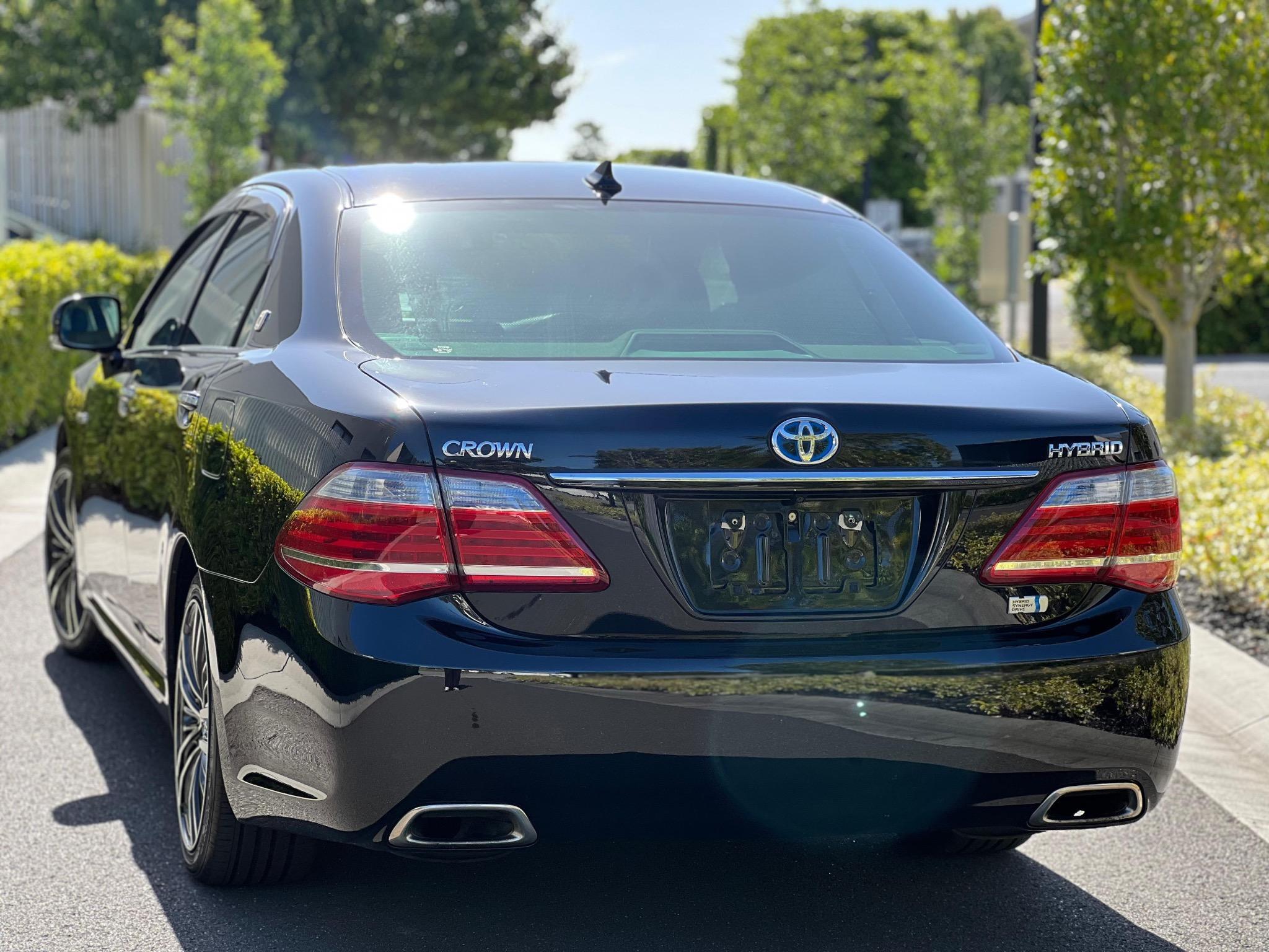TOYOTA CROWN HYBRID