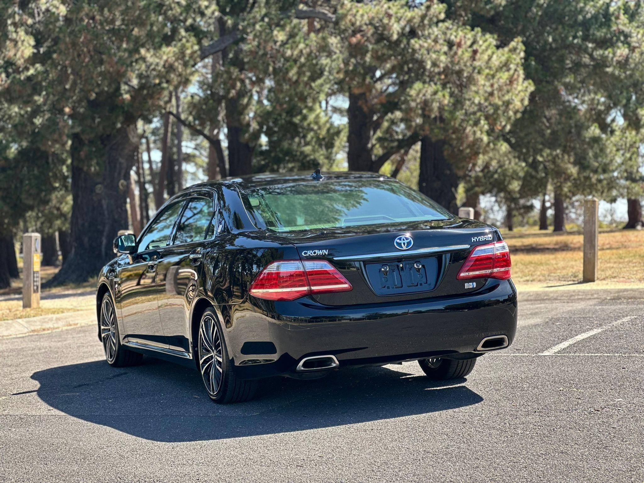 TOYOTA CROWN HYBRID