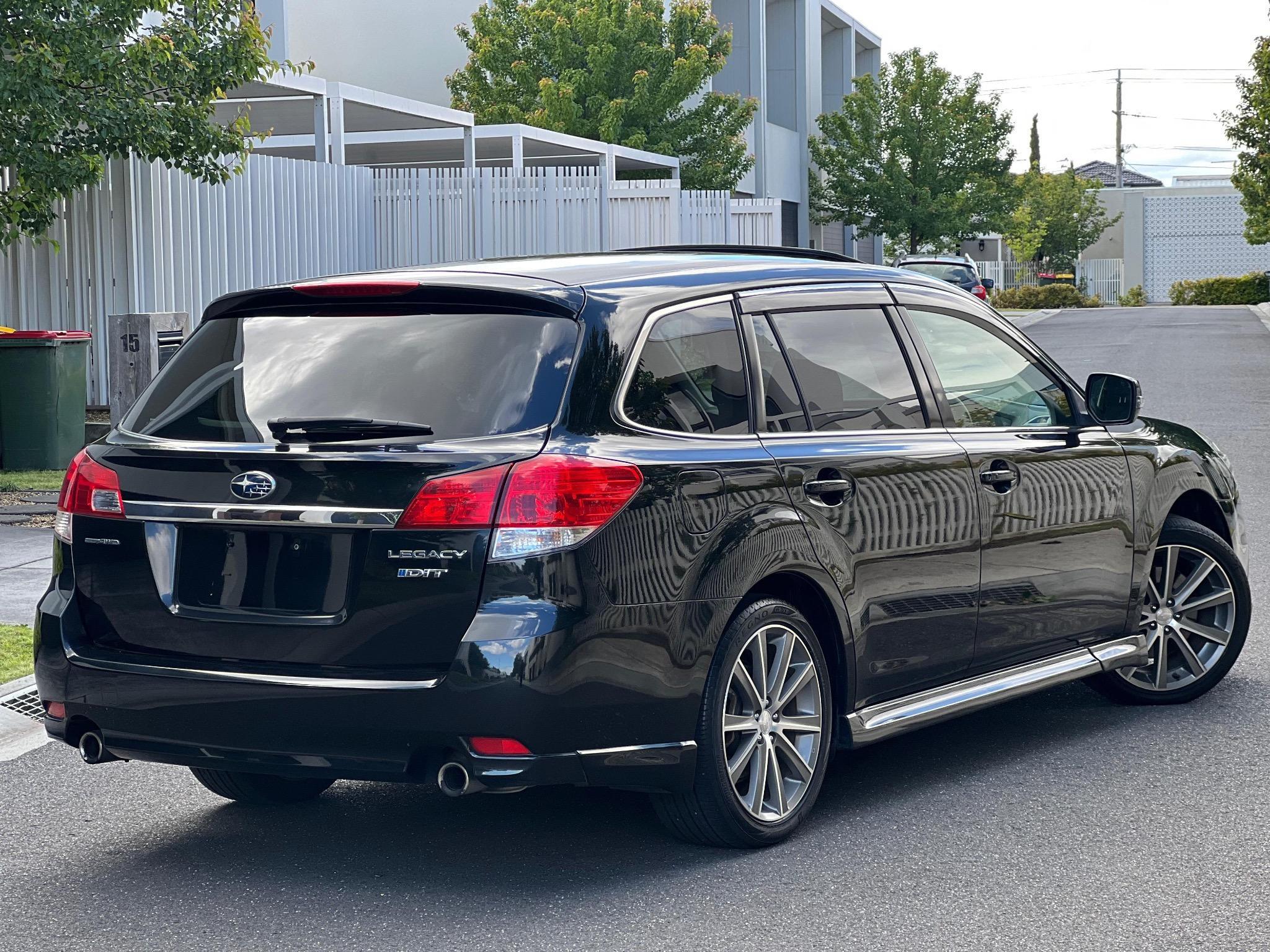SUBARU LEGACY