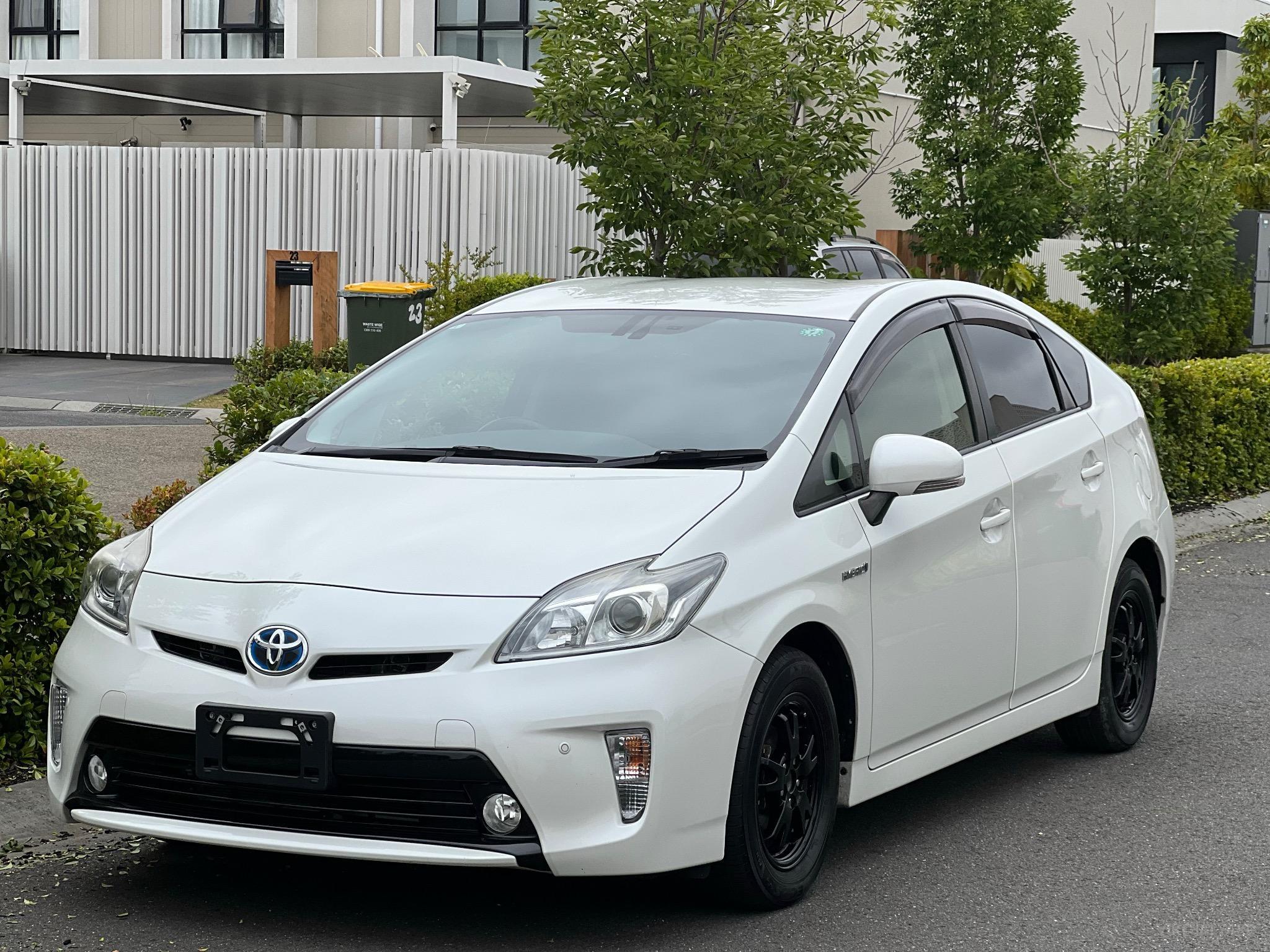 TOYOTA PRIUS HYBRID