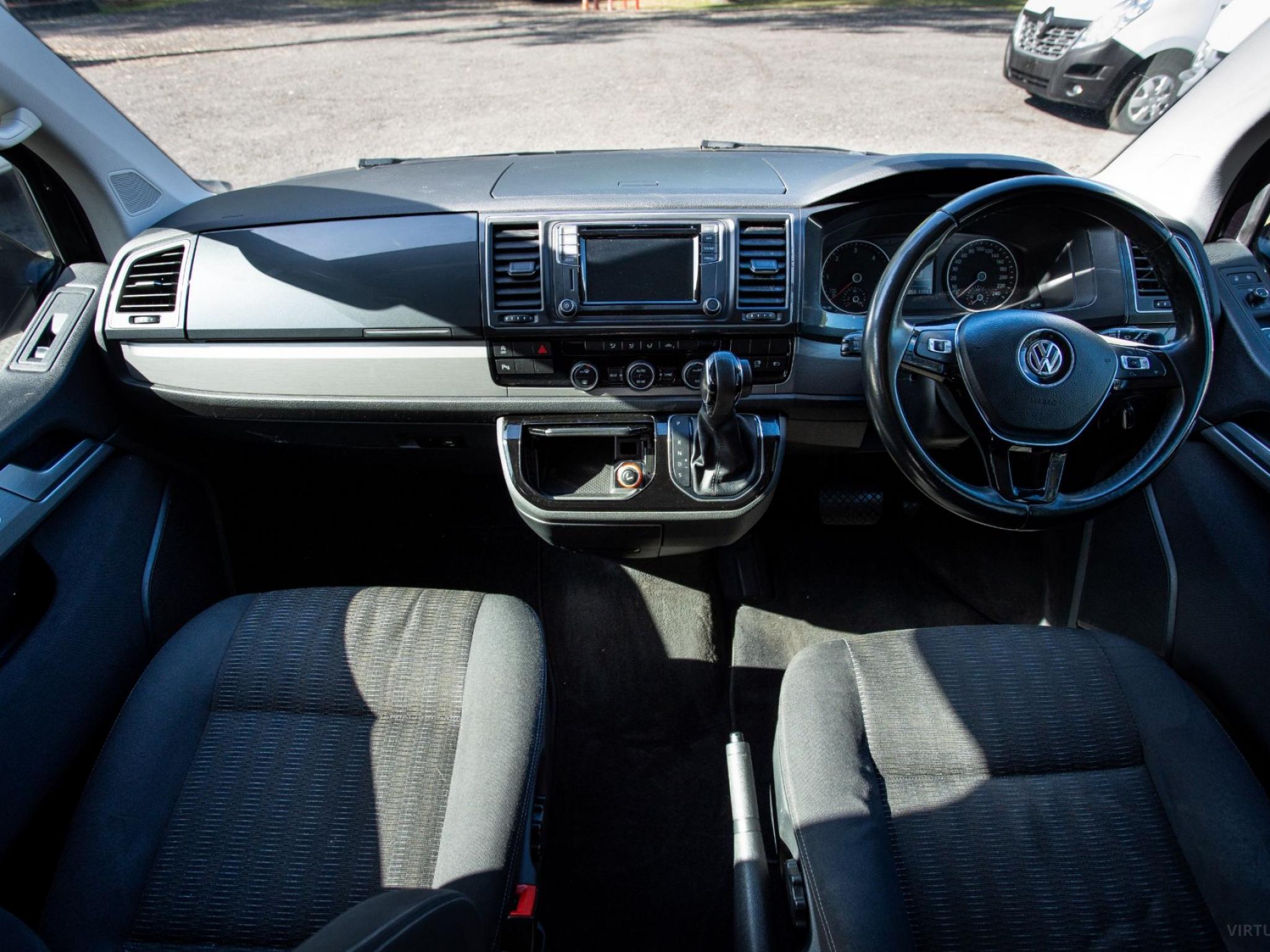 VOLKSWAGEN MULTIVAN