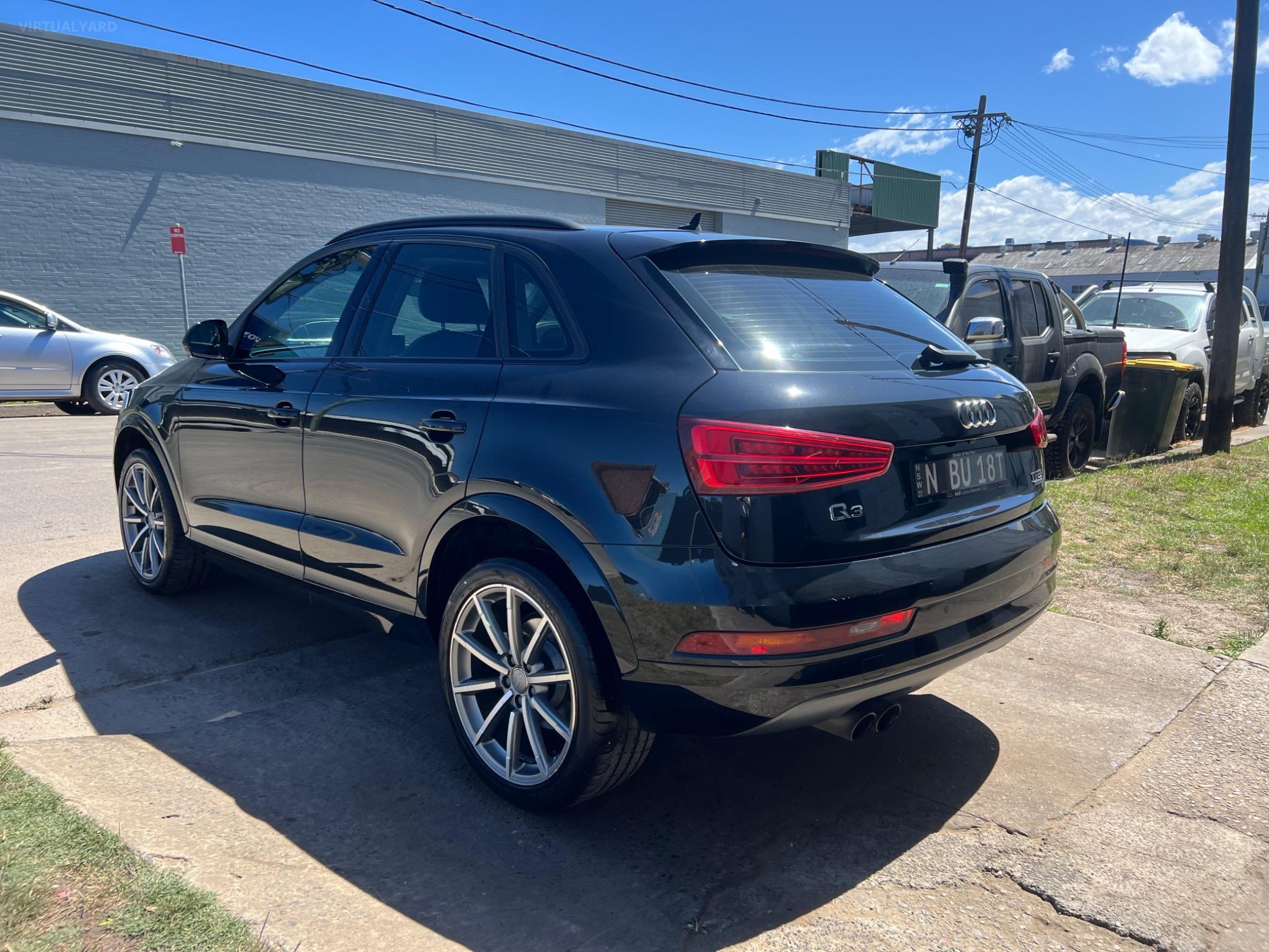 AUDI Q3