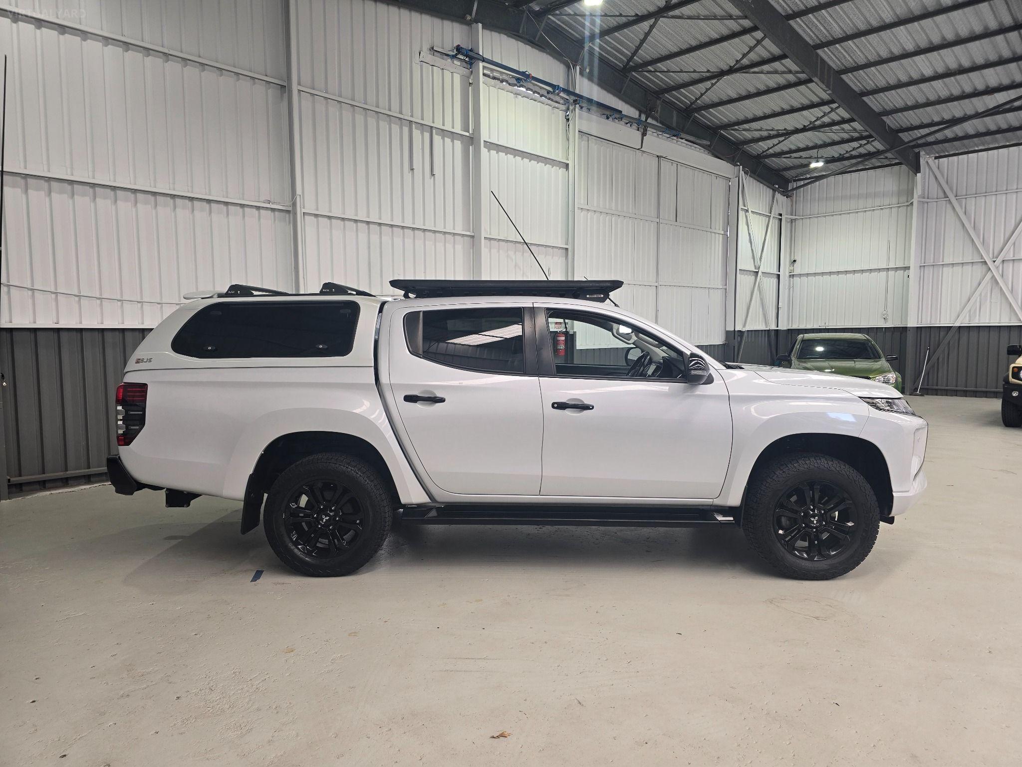 Mitsubishi Triton