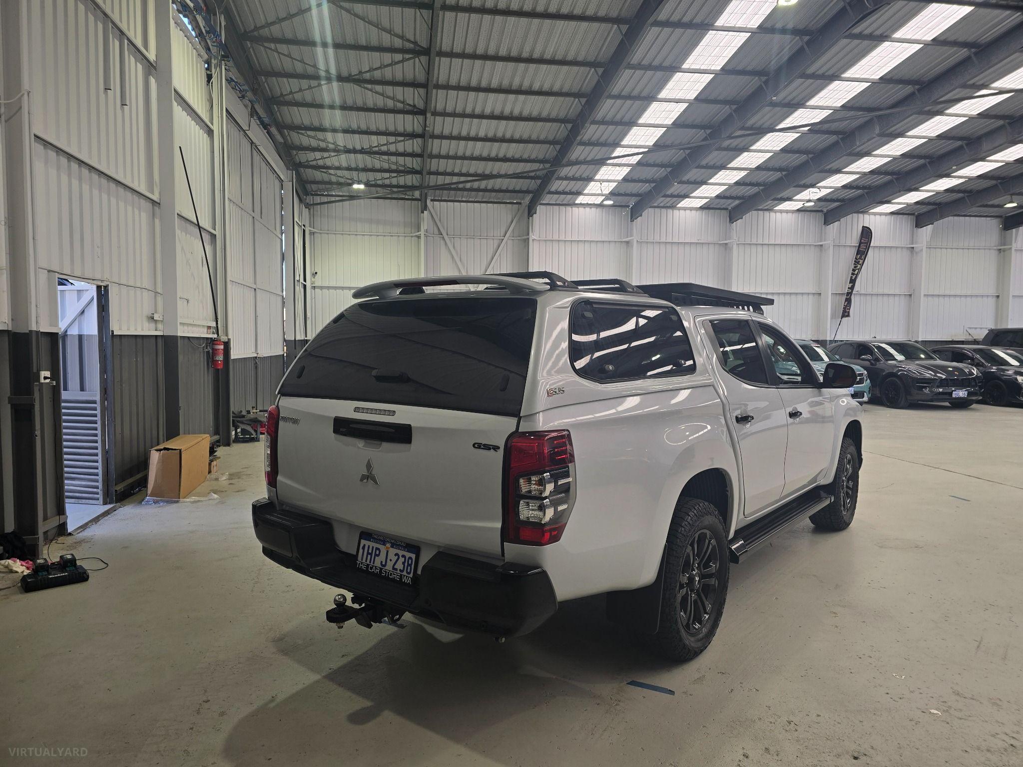 Mitsubishi Triton