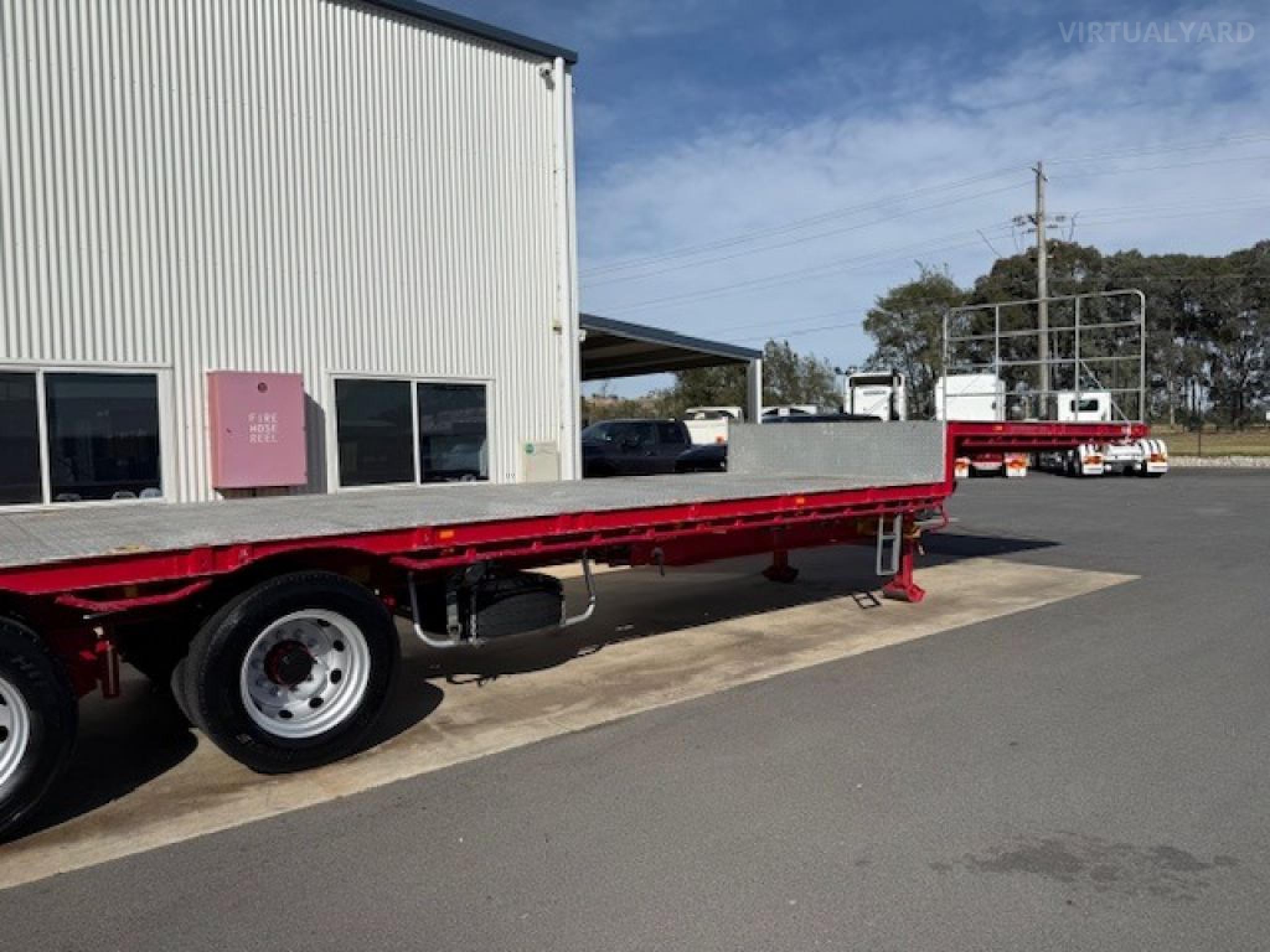 CIMC 45 TRI-AXLE DROP DECK