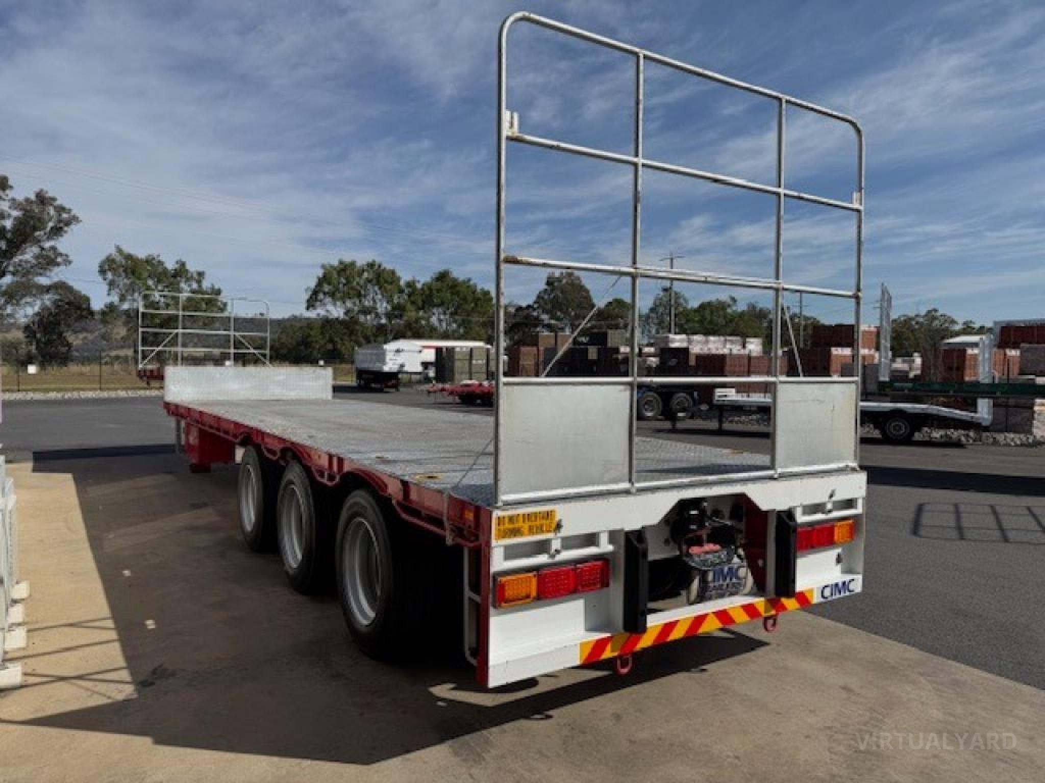 CIMC 45 TRI-AXLE DROP DECK