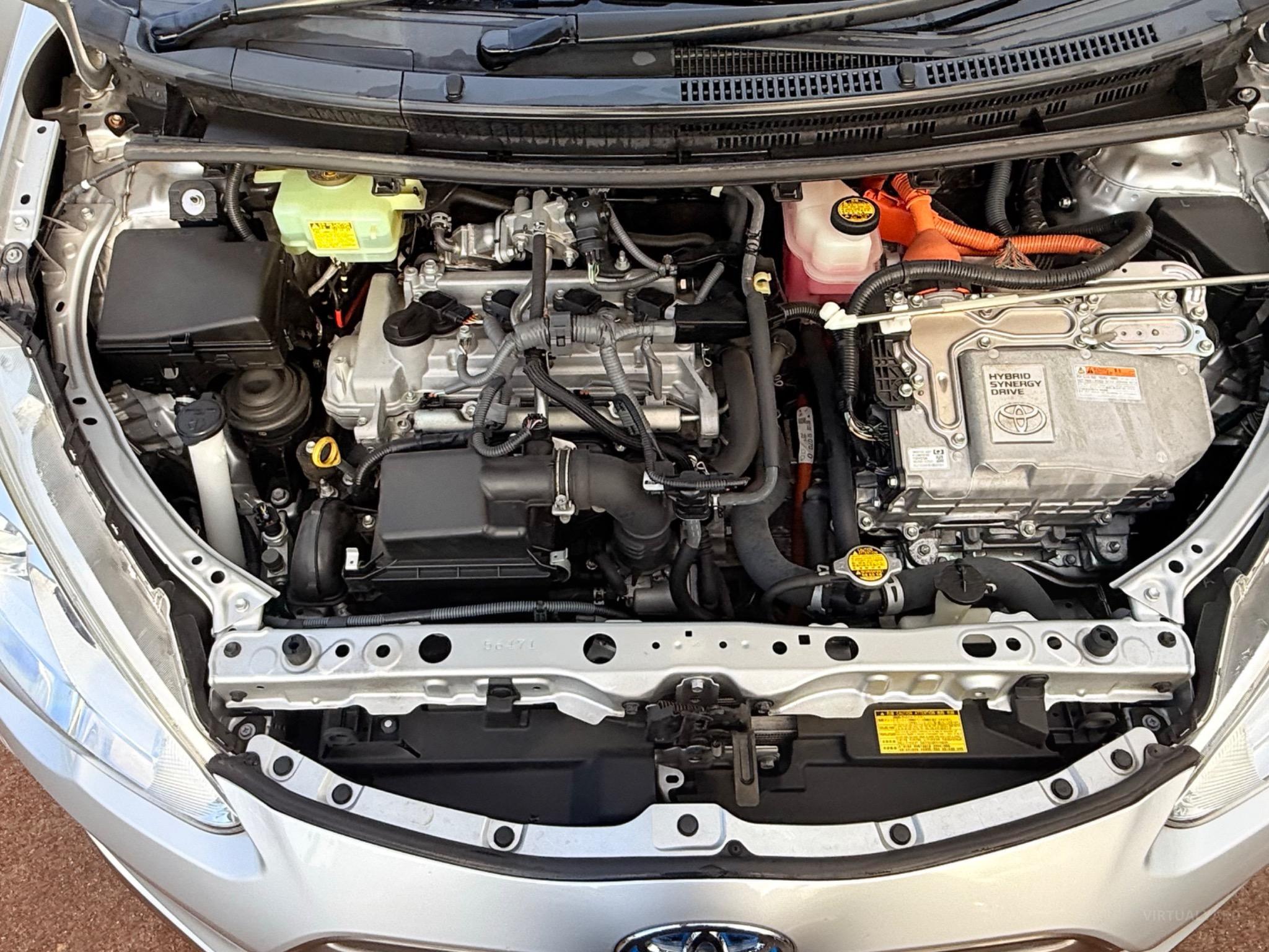 TOYOTA PRIUS-C
