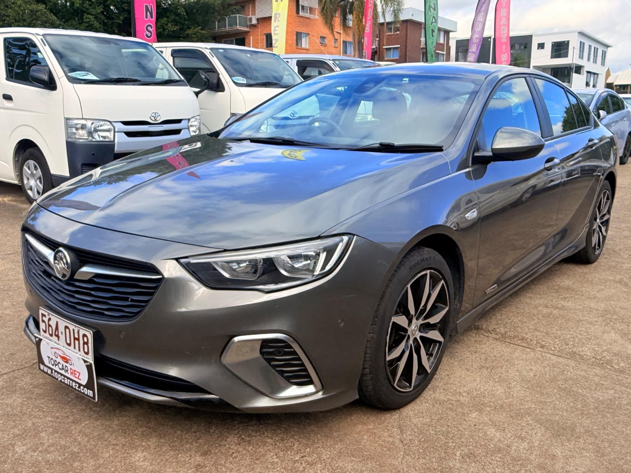 HOLDEN COMMODORE