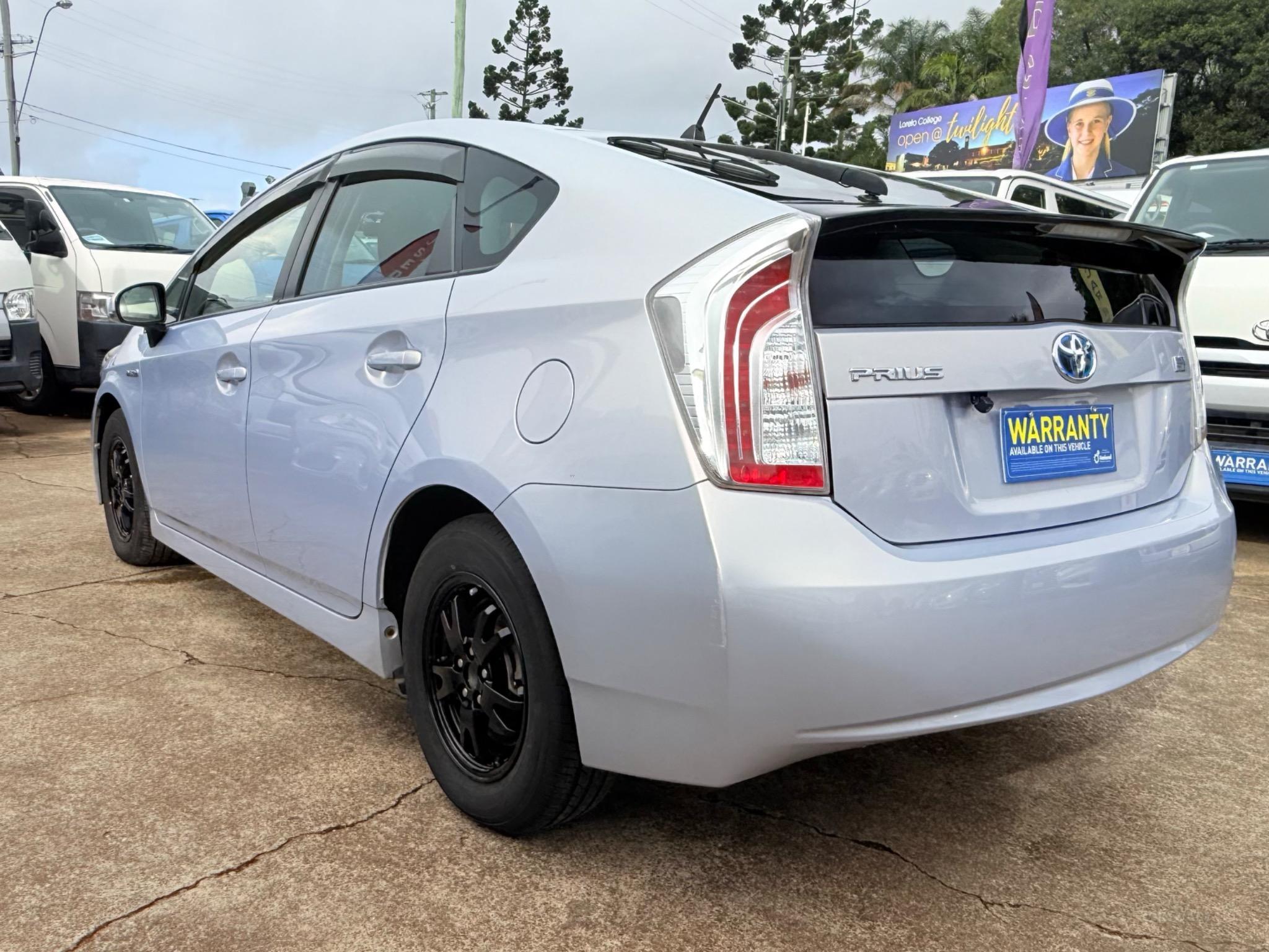 TOYOTA PRIUS