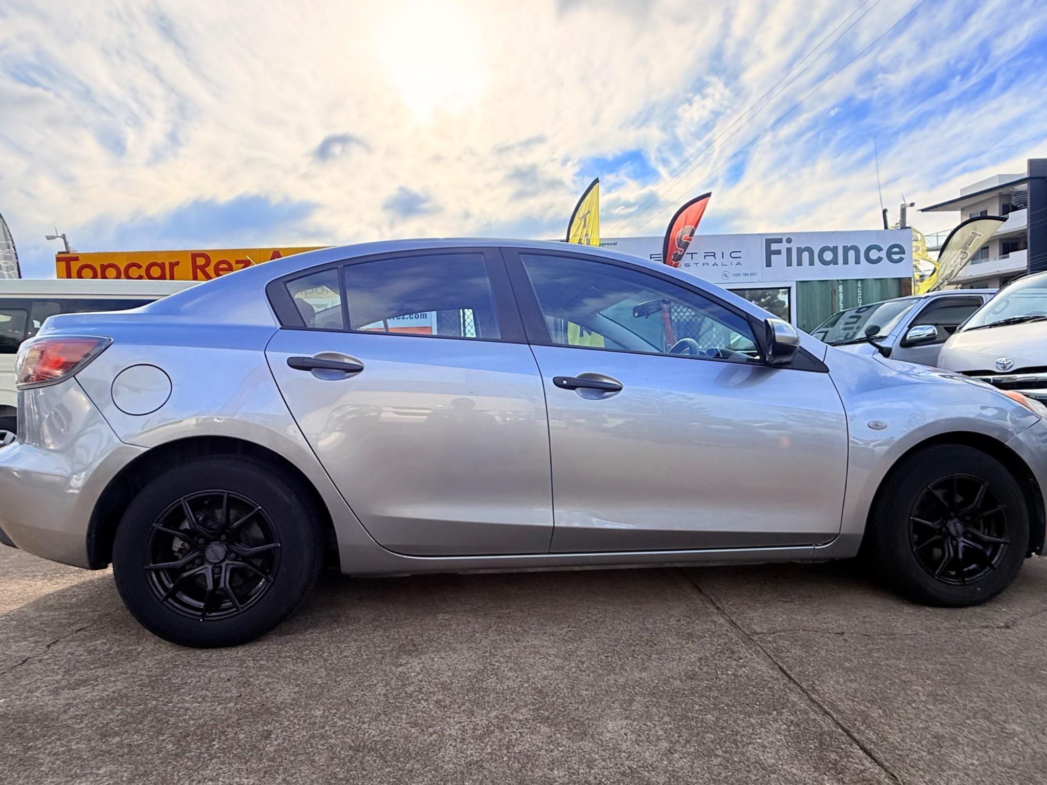 MAZDA MAZDA3