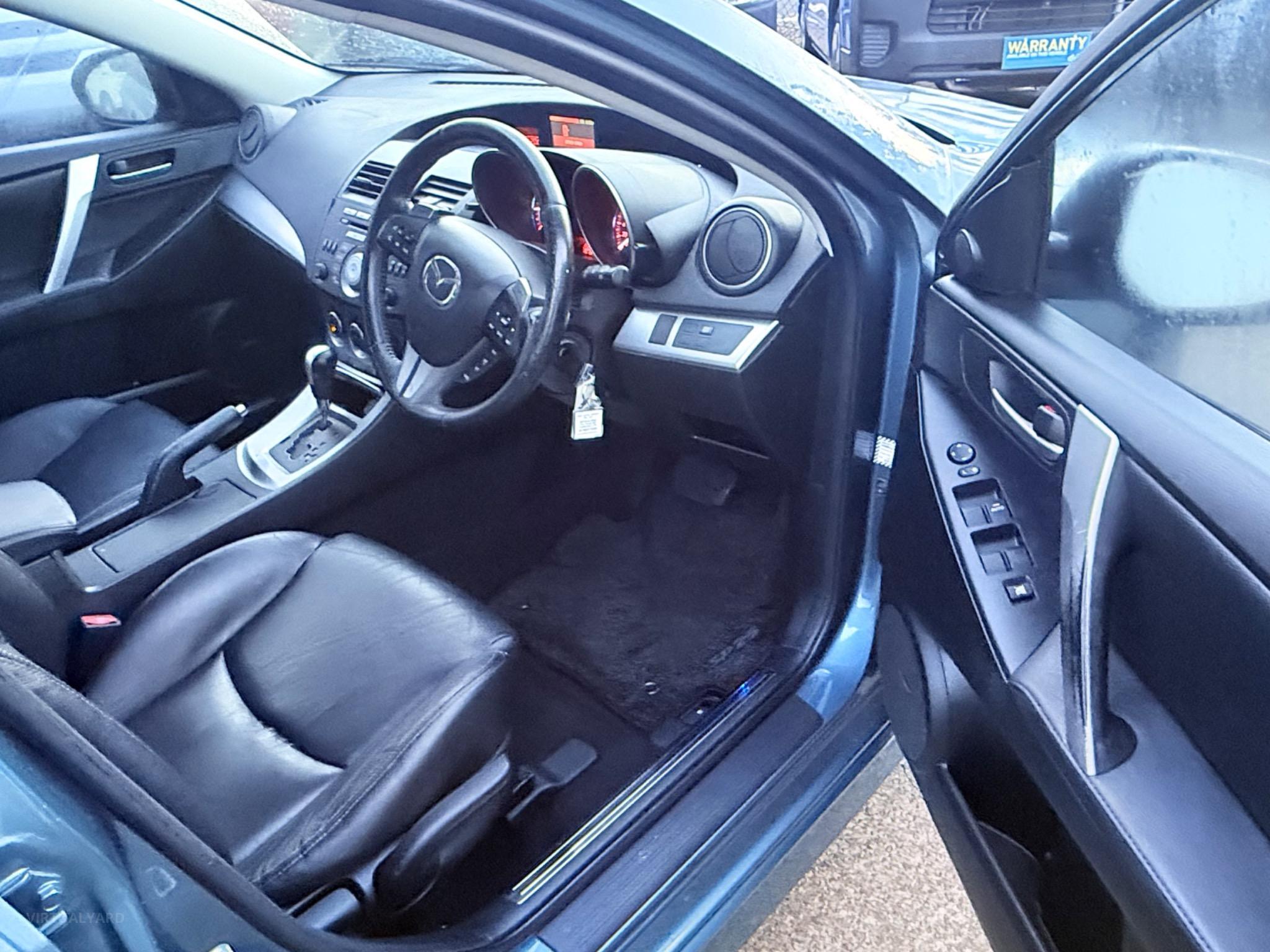 MAZDA MAZDA3