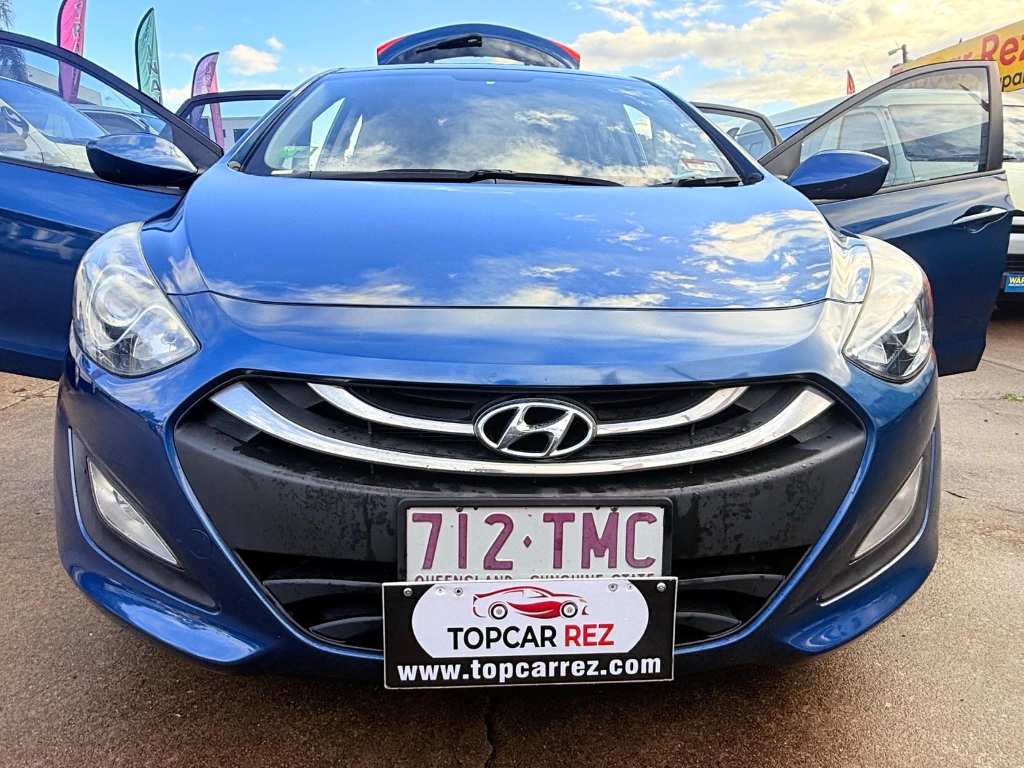 HYUNDAI i30