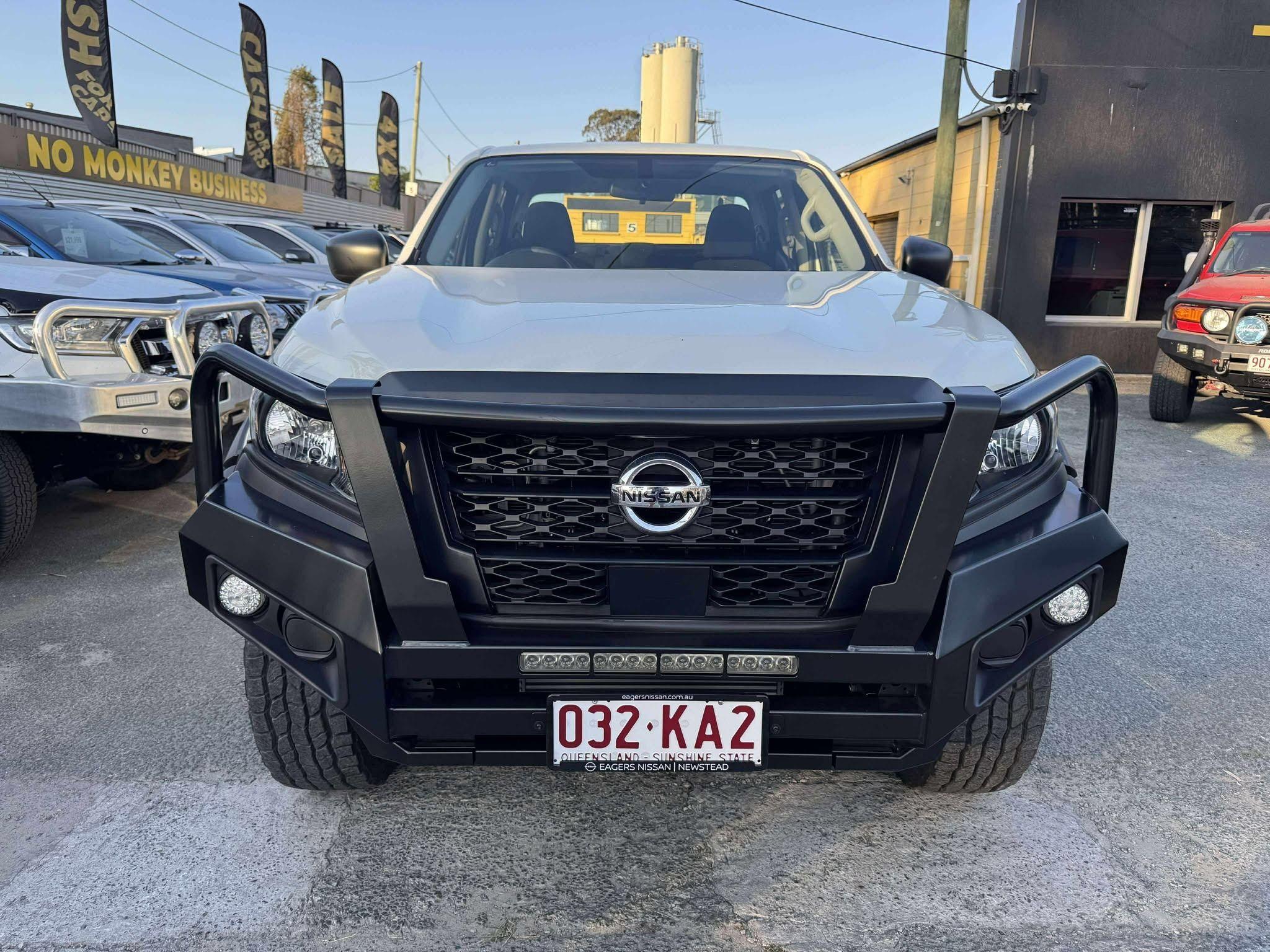 NISSAN NAVARA
