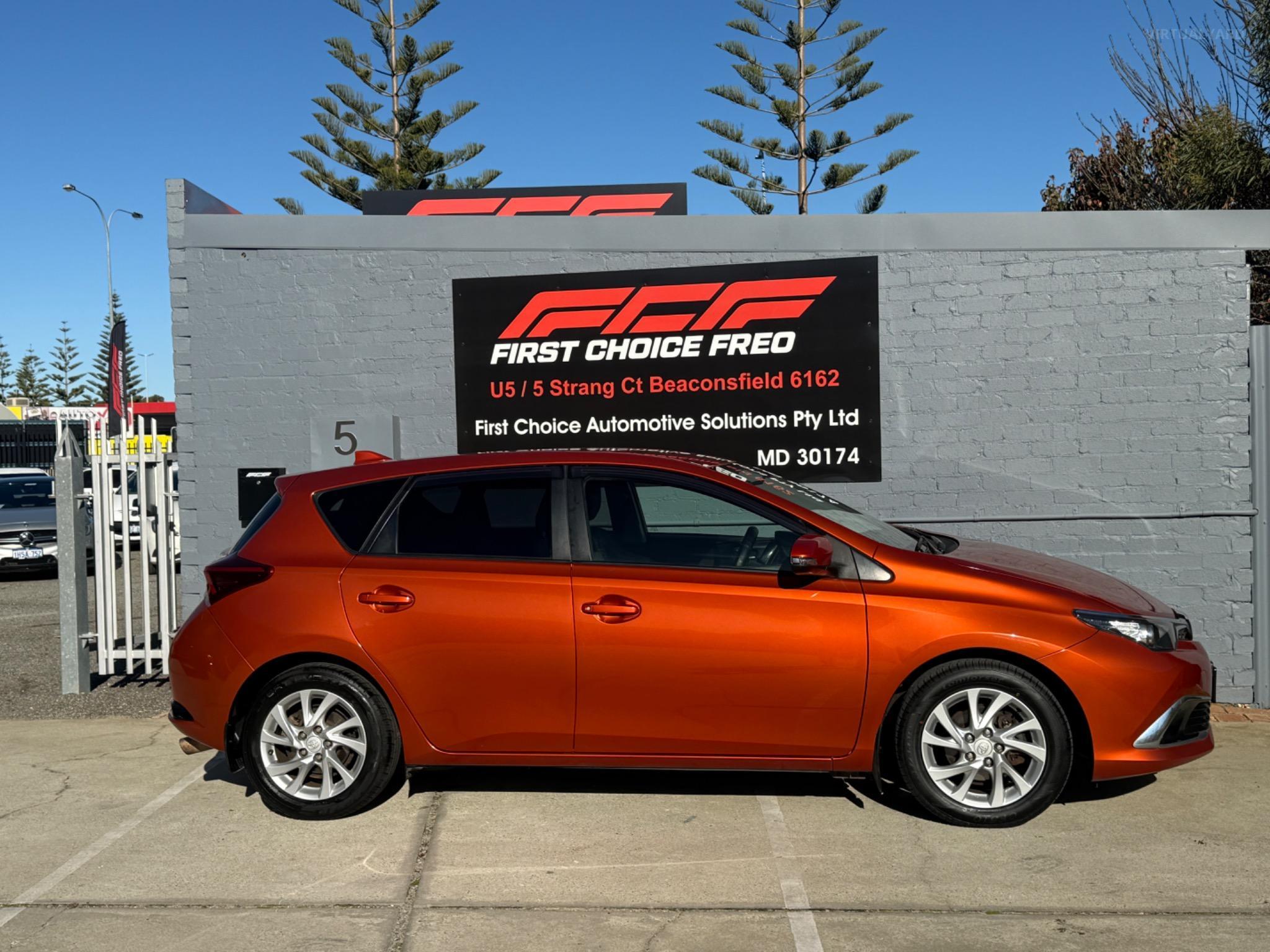 TOYOTA COROLLA