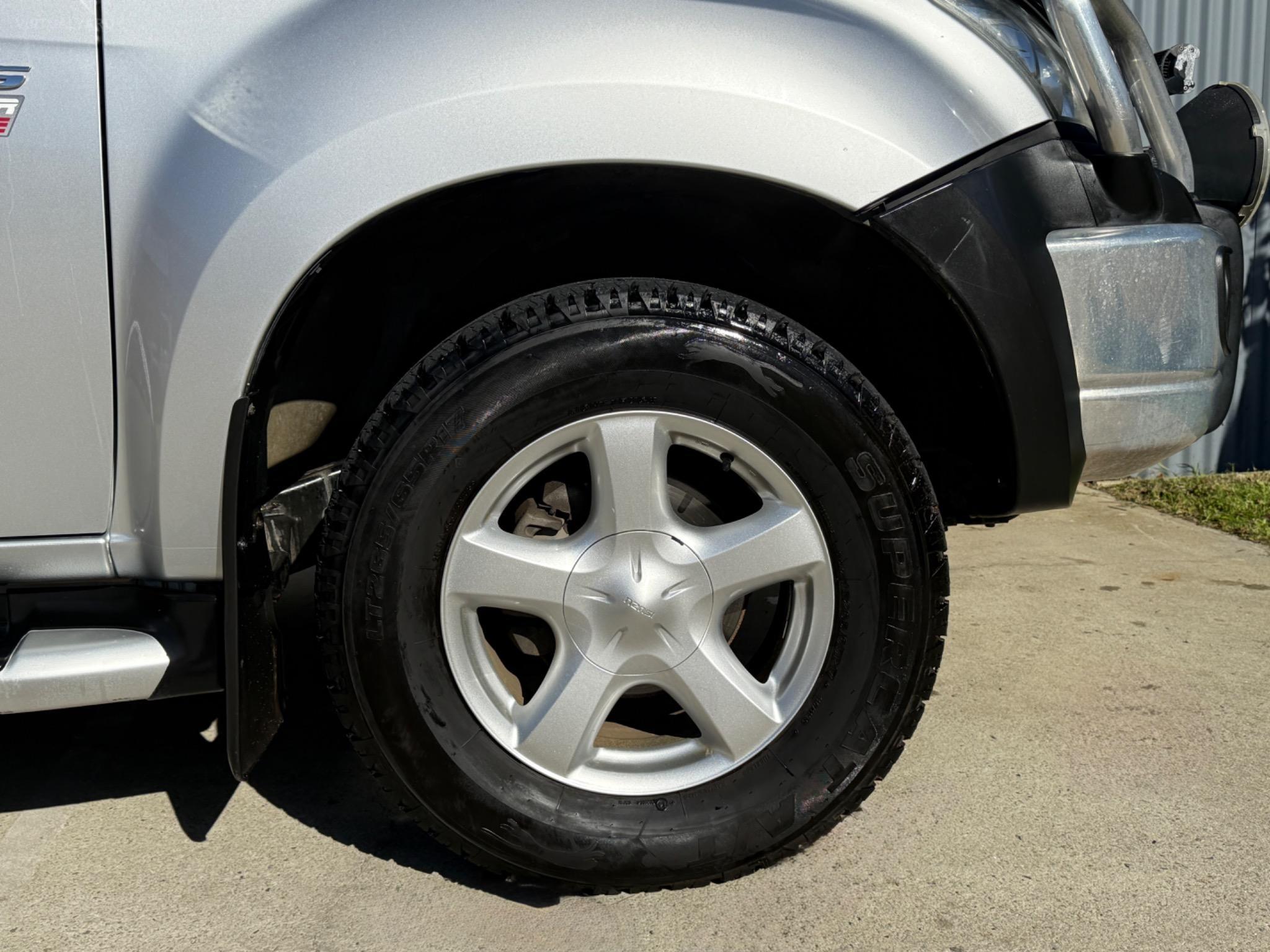 ISUZU D-MAX