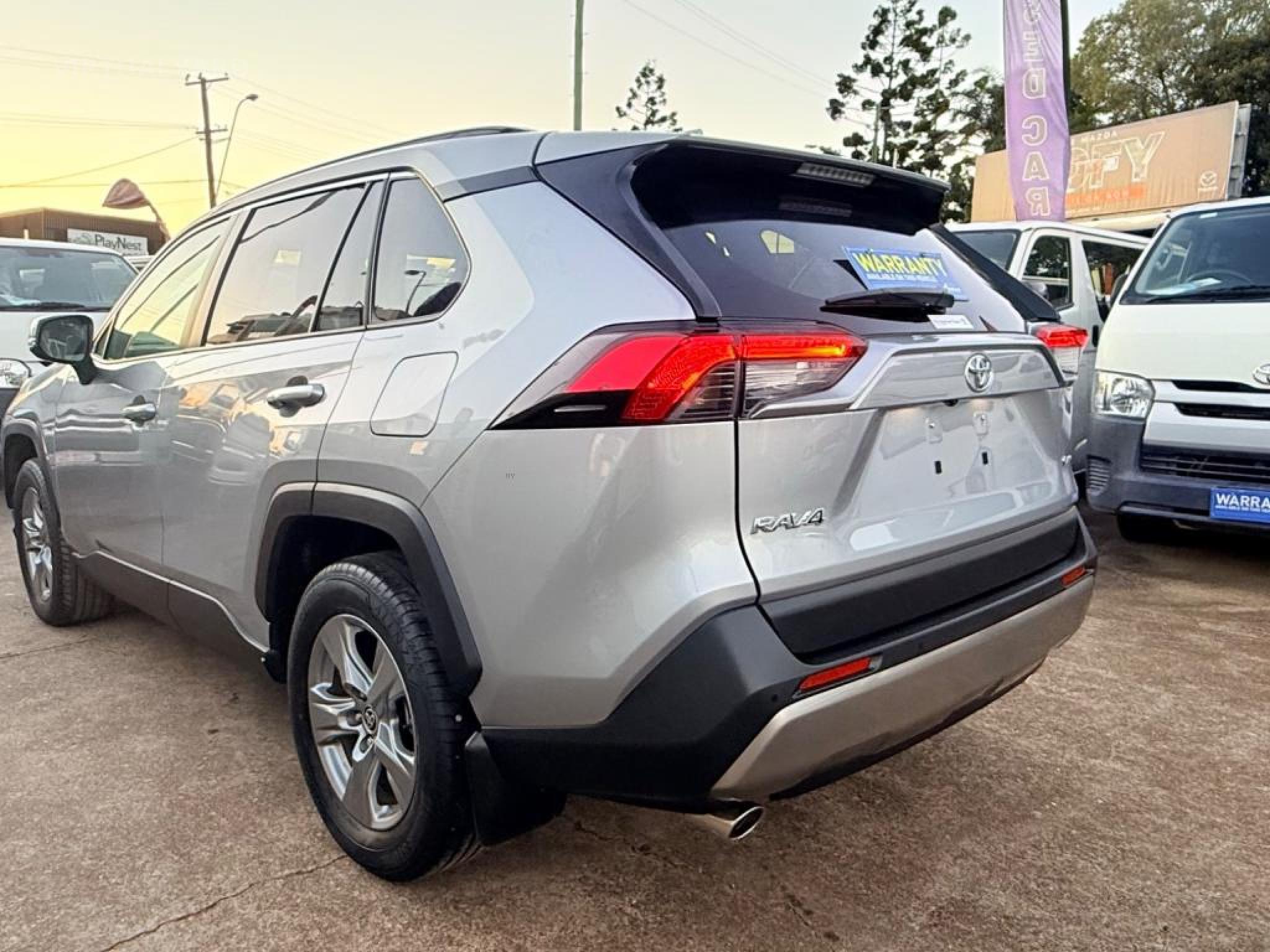 TOYOTA RAV4