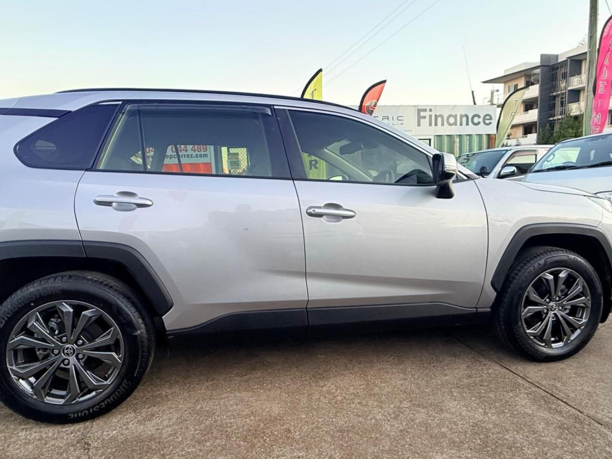 TOYOTA RAV4