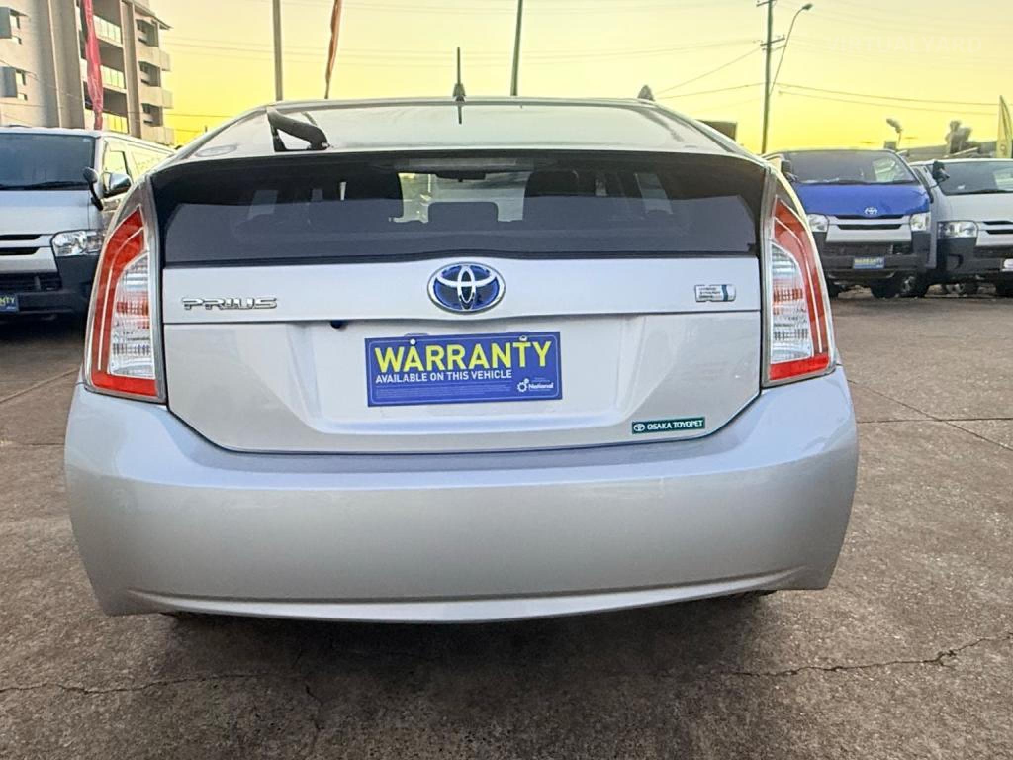 TOYOTA PRIUS