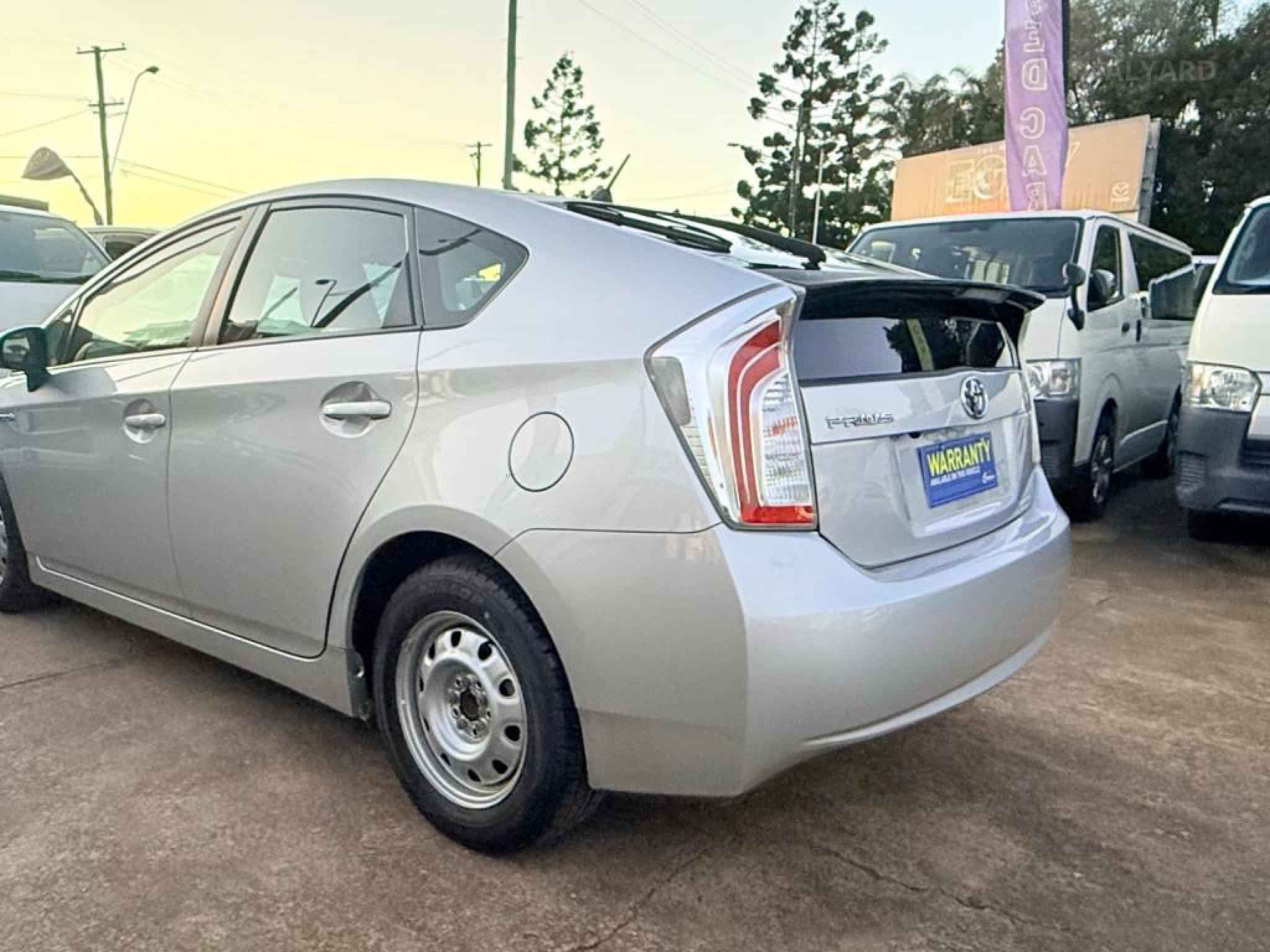 TOYOTA PRIUS