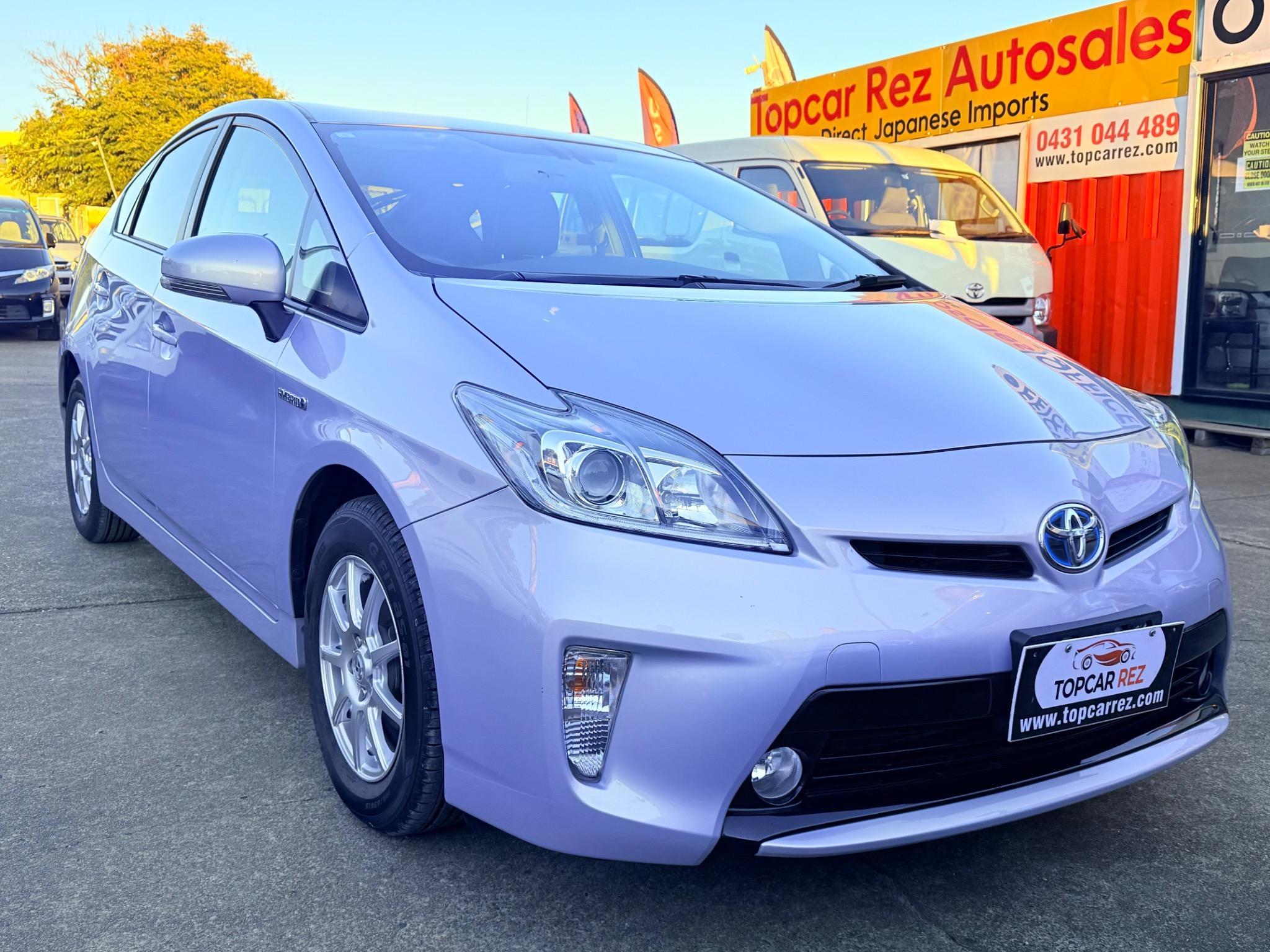 TOYOTA PRIUS