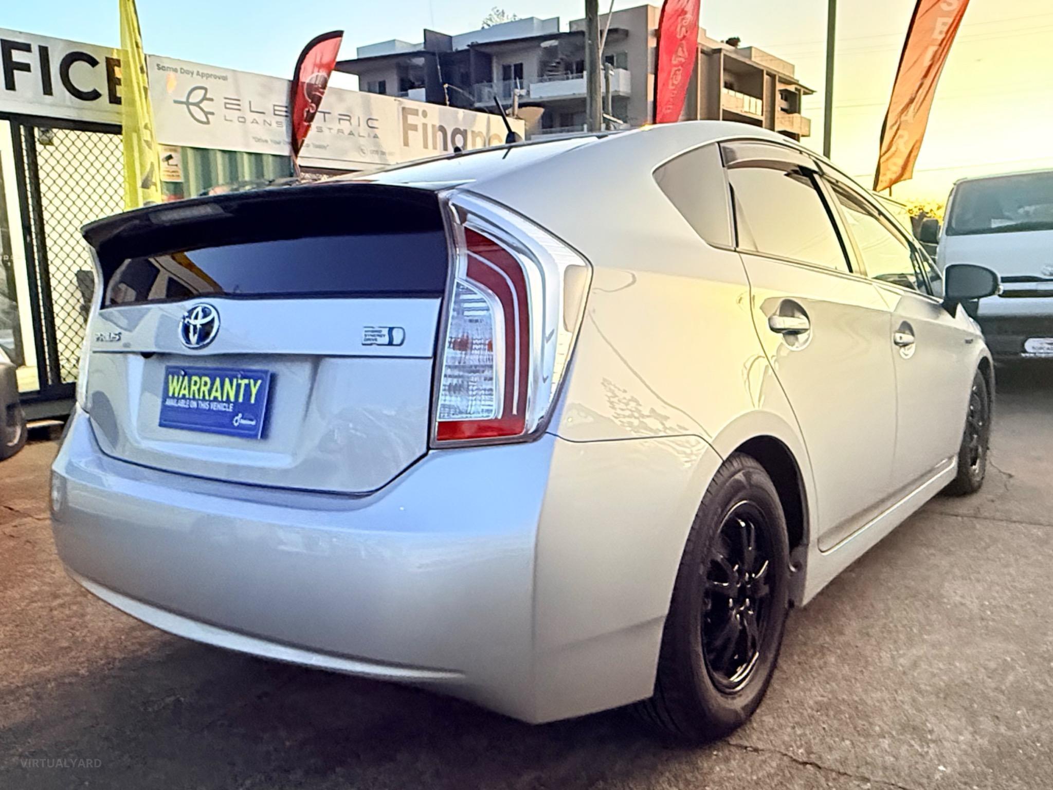 TOYOTA PRIUS