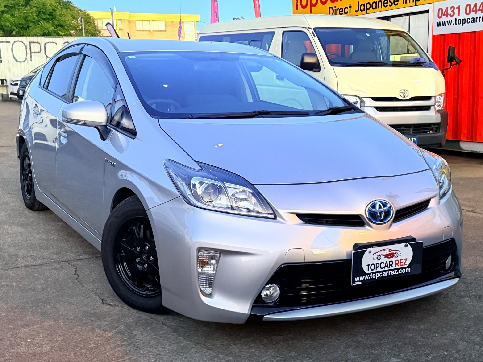 TOYOTA PRIUS