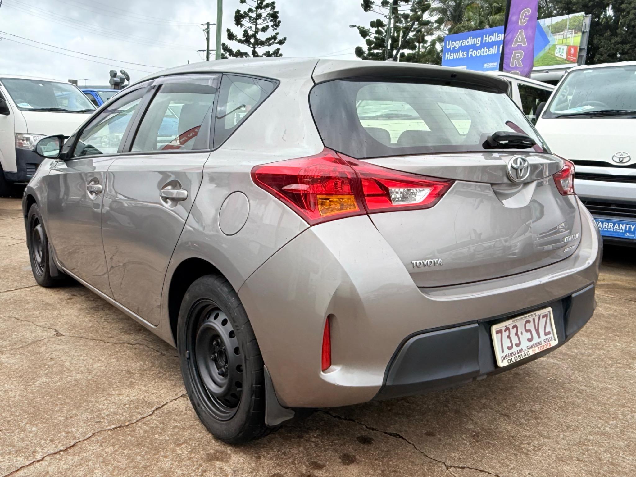 TOYOTA COROLLA