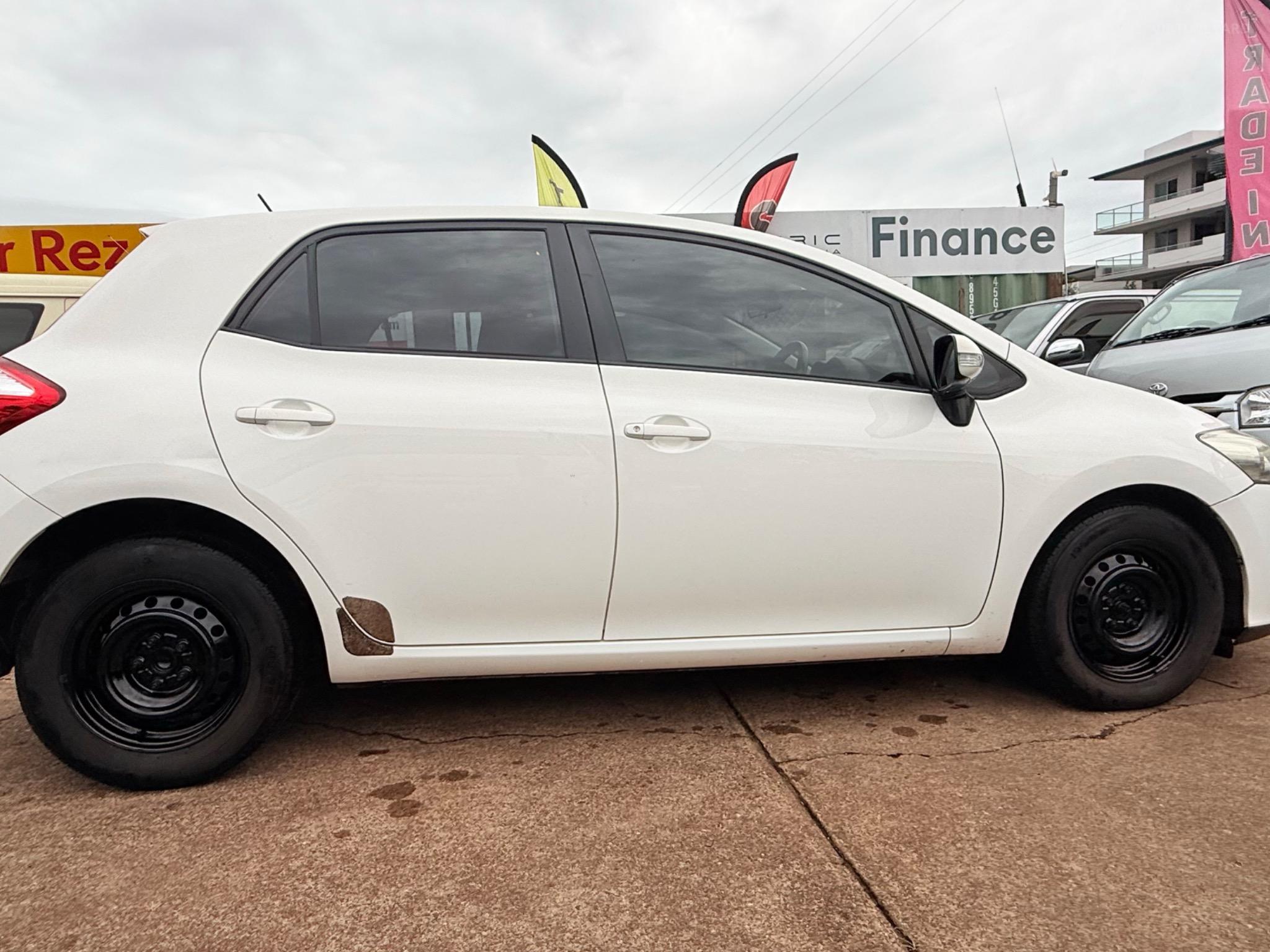 TOYOTA COROLLA