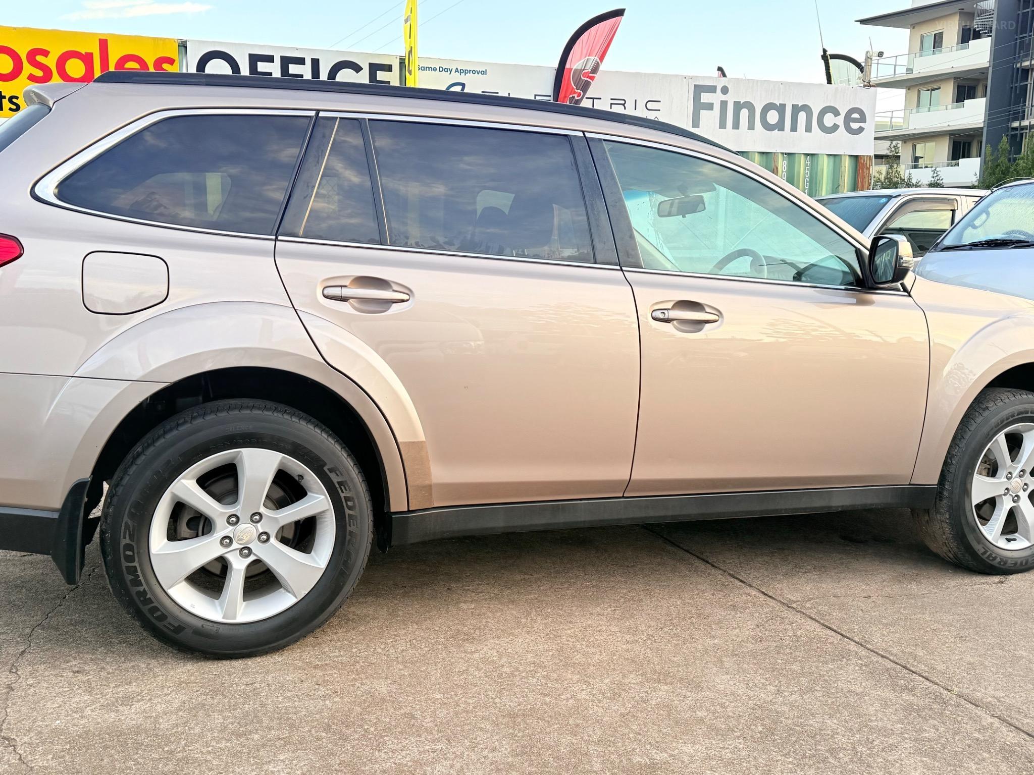 SUBARU OUTBACK