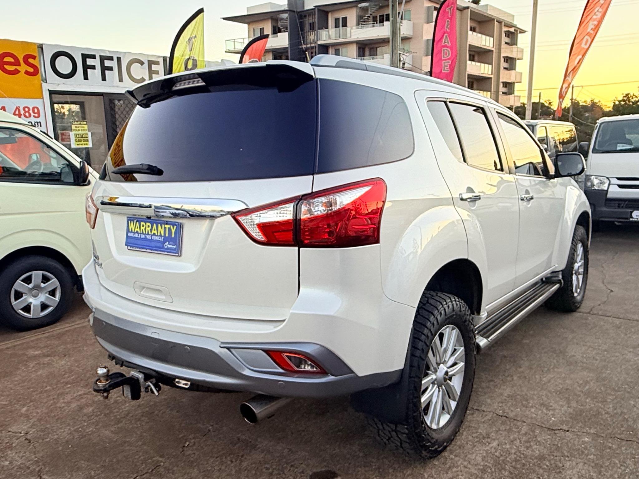 ISUZU MU-X