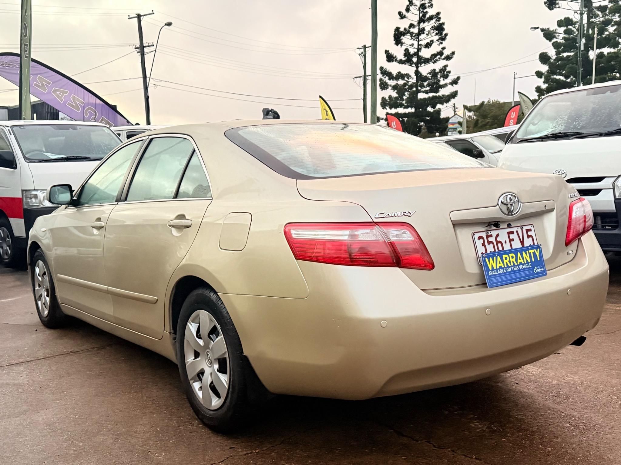 TOYOTA CAMRY