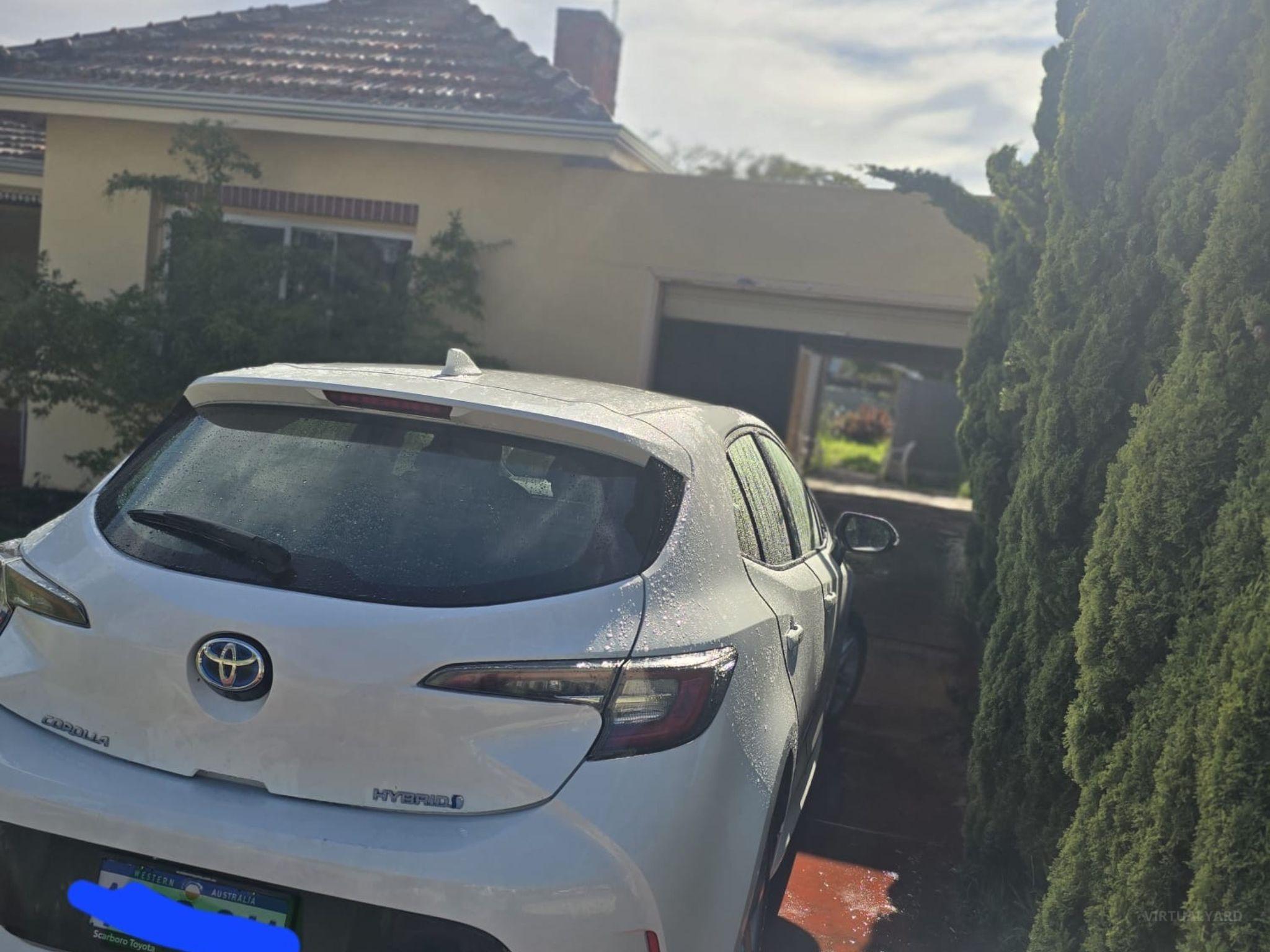 TOYOTA COROLLA