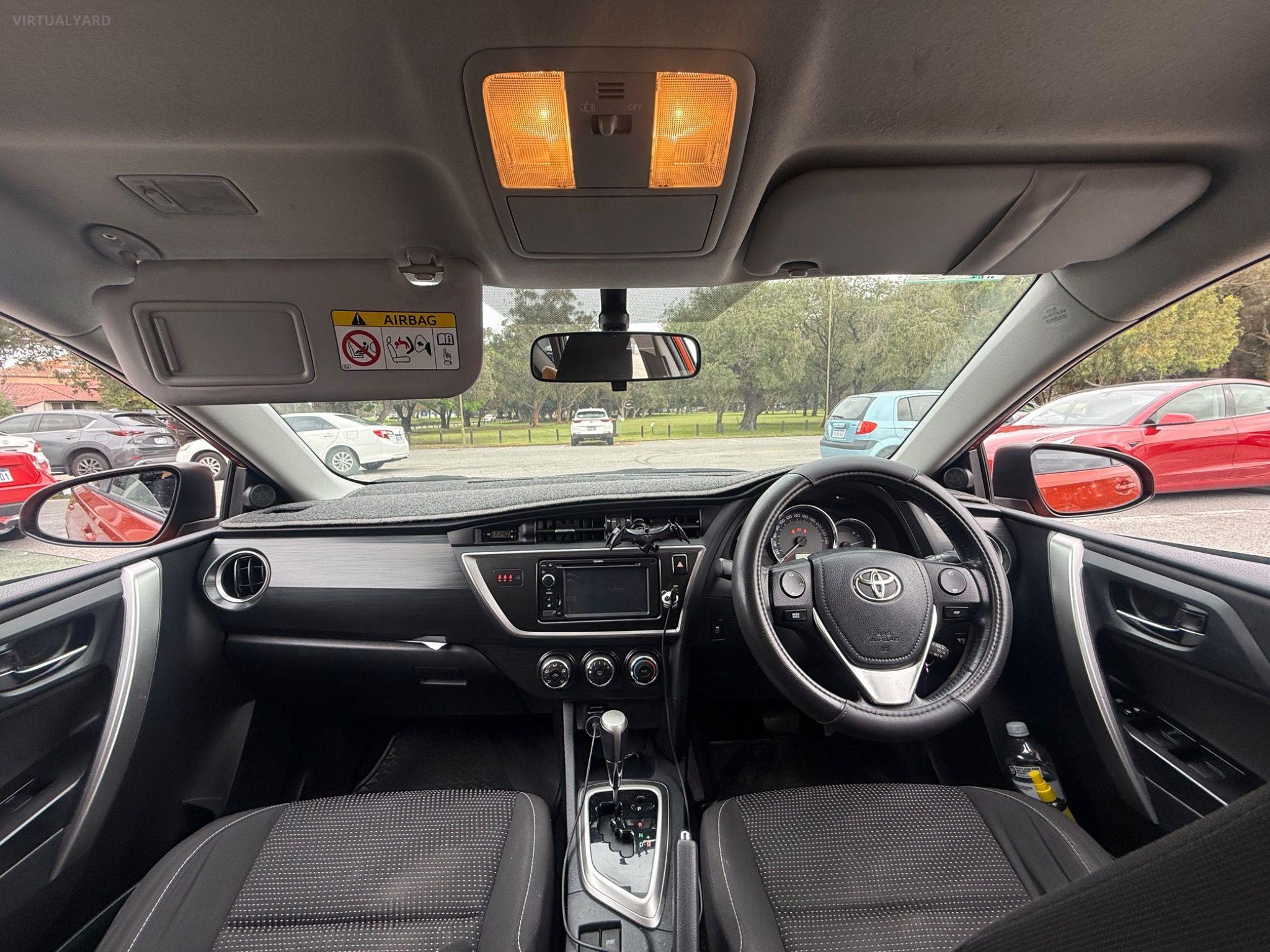 TOYOTA COROLLA