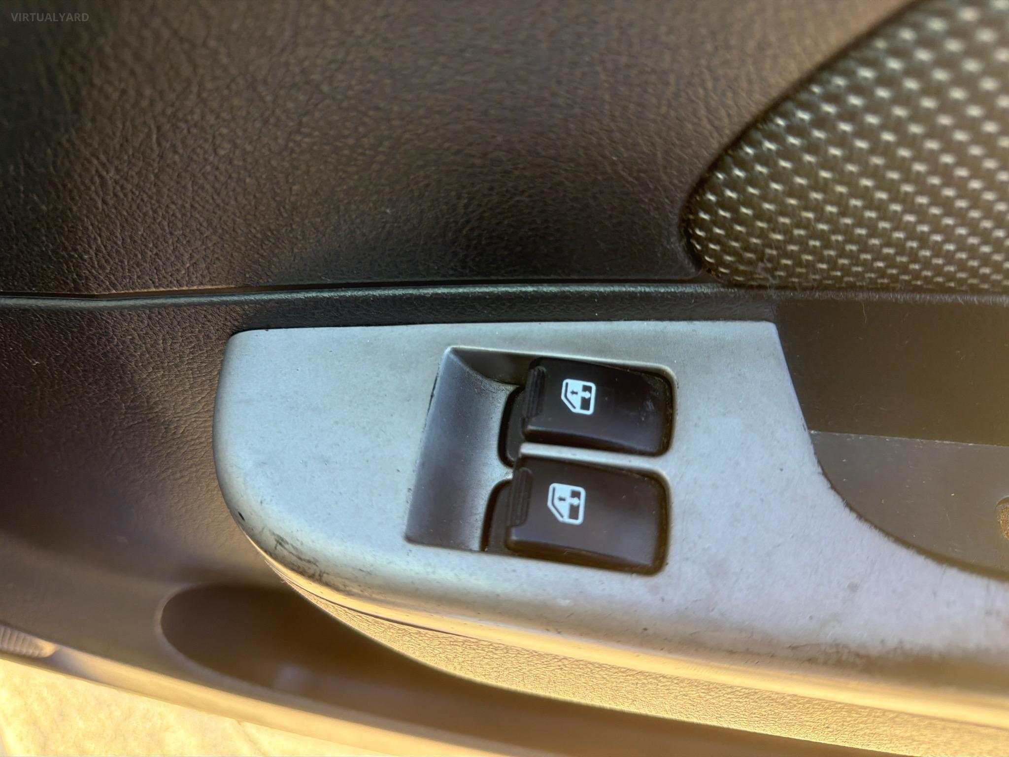 HOLDEN BARINA TK HATCHBACK 3DR AUTO 4SP 1.6I [MY07] image 12