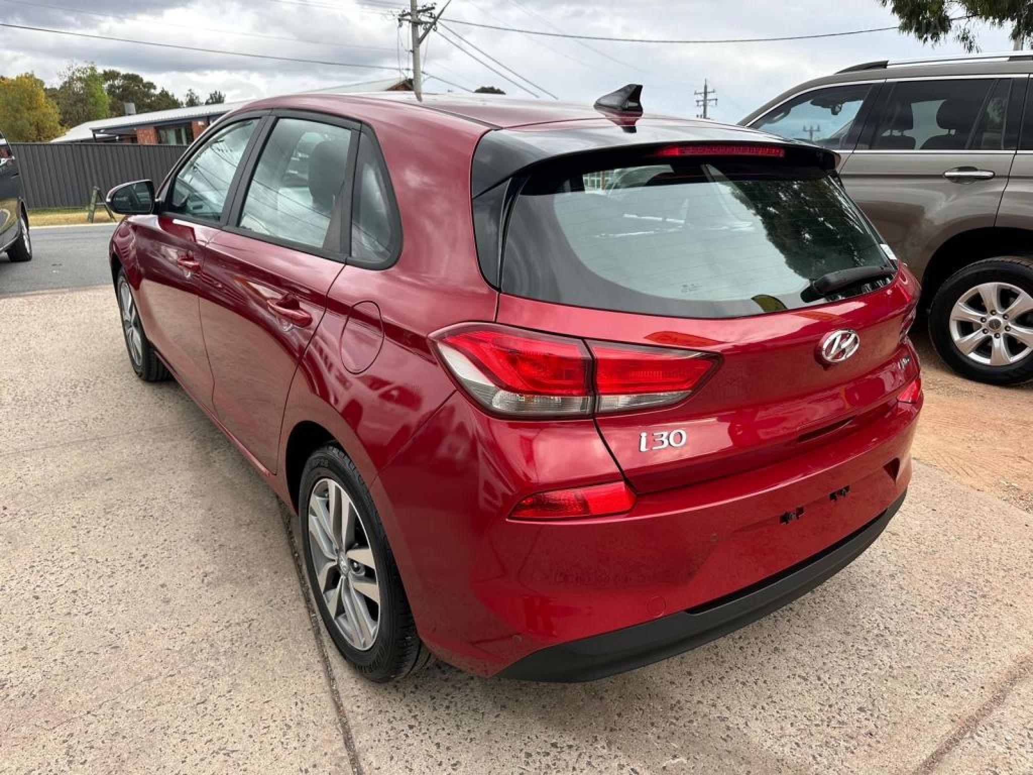 HYUNDAI i30
