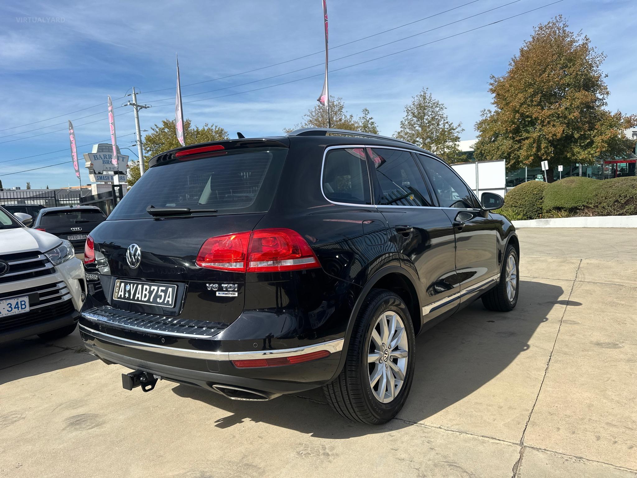 VOLKSWAGEN TOUAREG